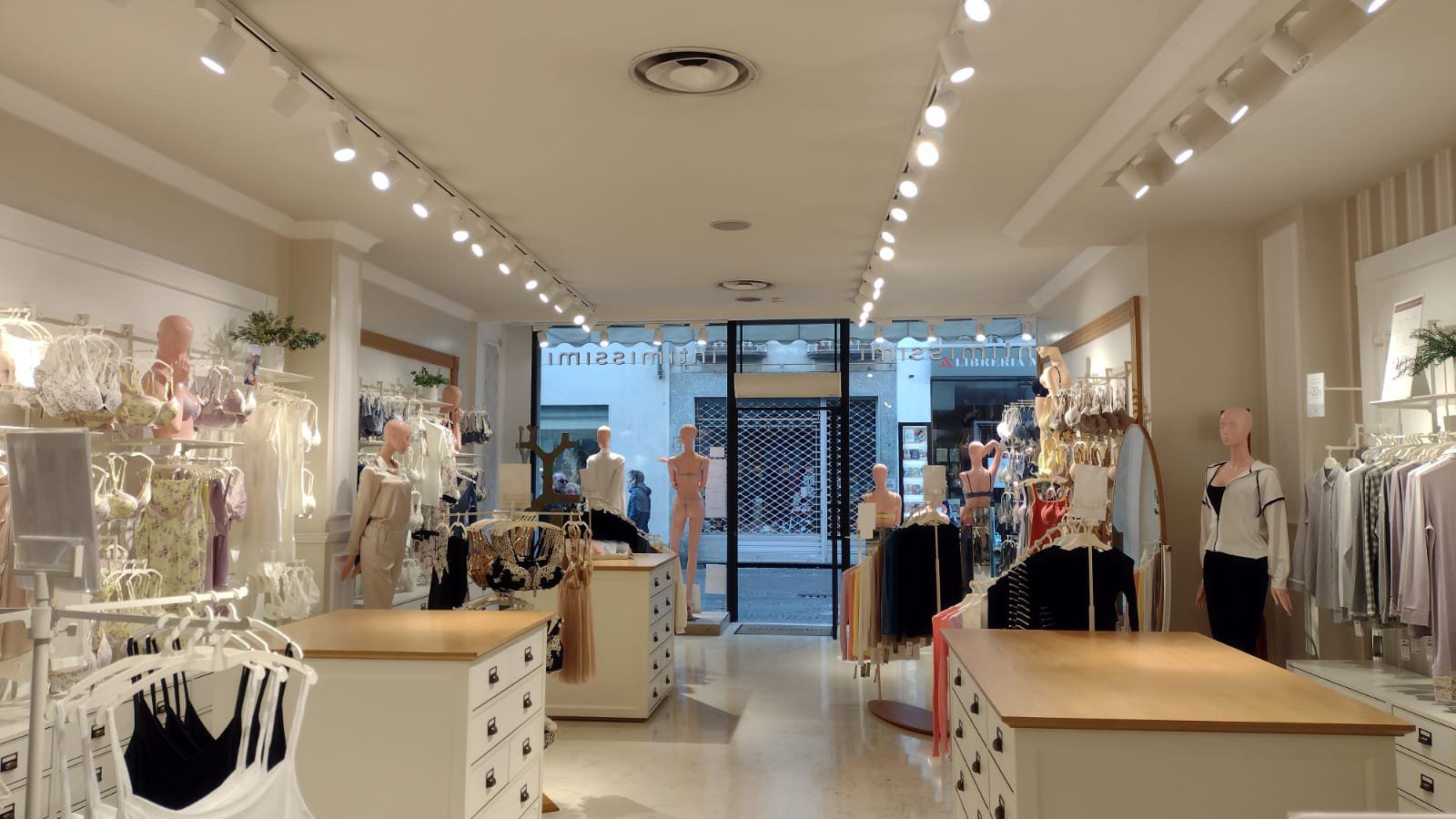 Intimissimi CREMA VIA MAZZINI 55