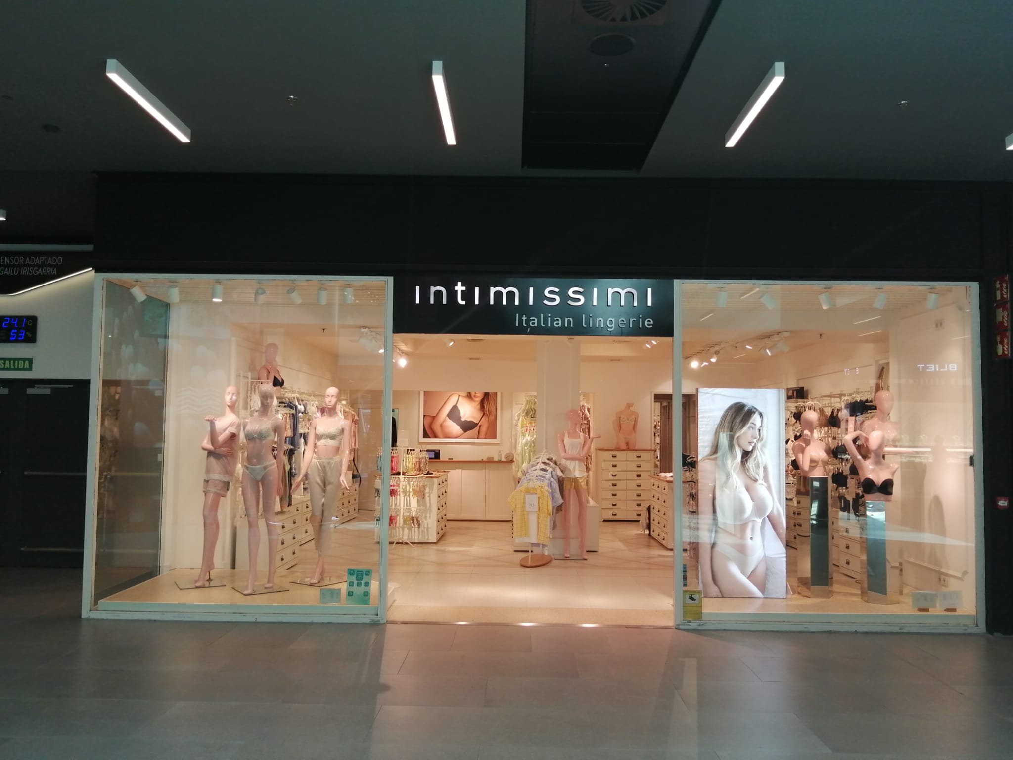 Intimissimi BARAKALDO SC MAX CENTER