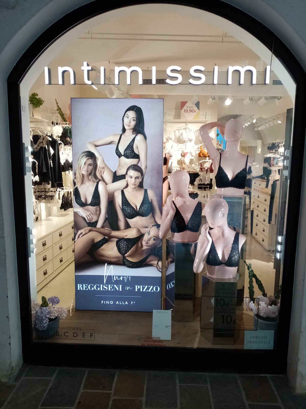 Underwear and lingerie shop in Bressanone at Via Portici Maggiori,8/A