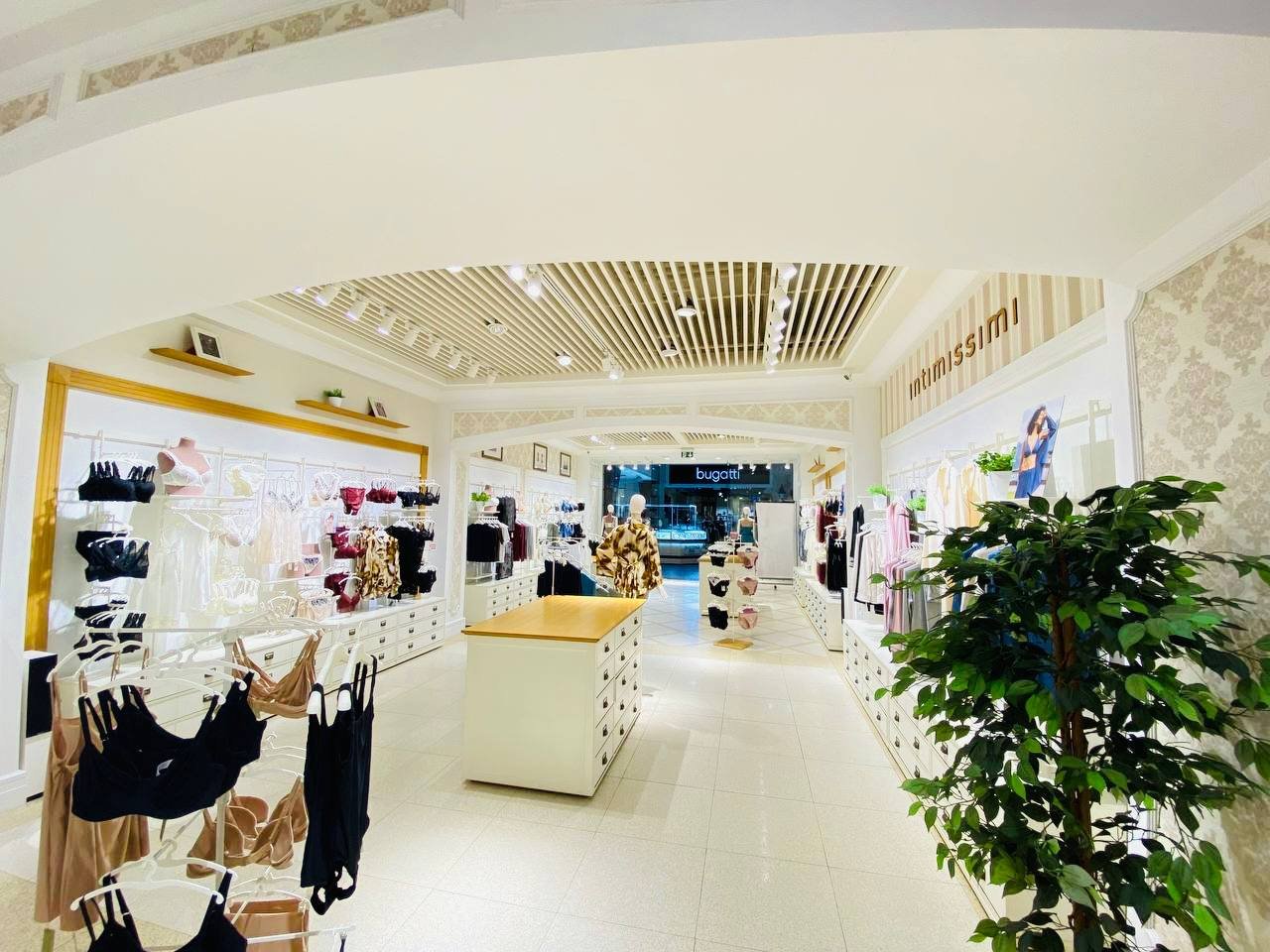 Intimissimi ТРЦ "Французький фульвар"