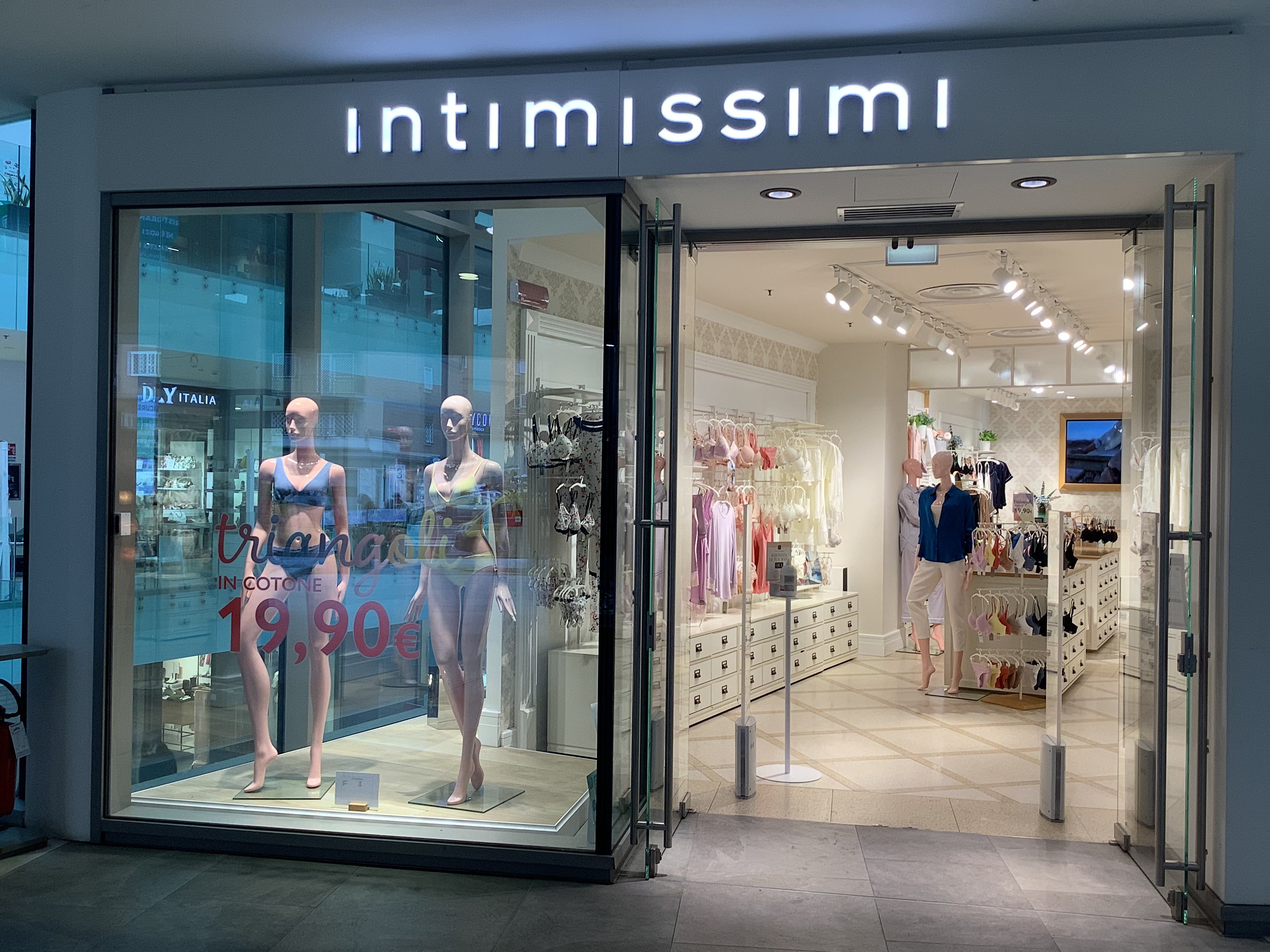 Intimissimi ROMA CCLE AURA VALLE AURELIA