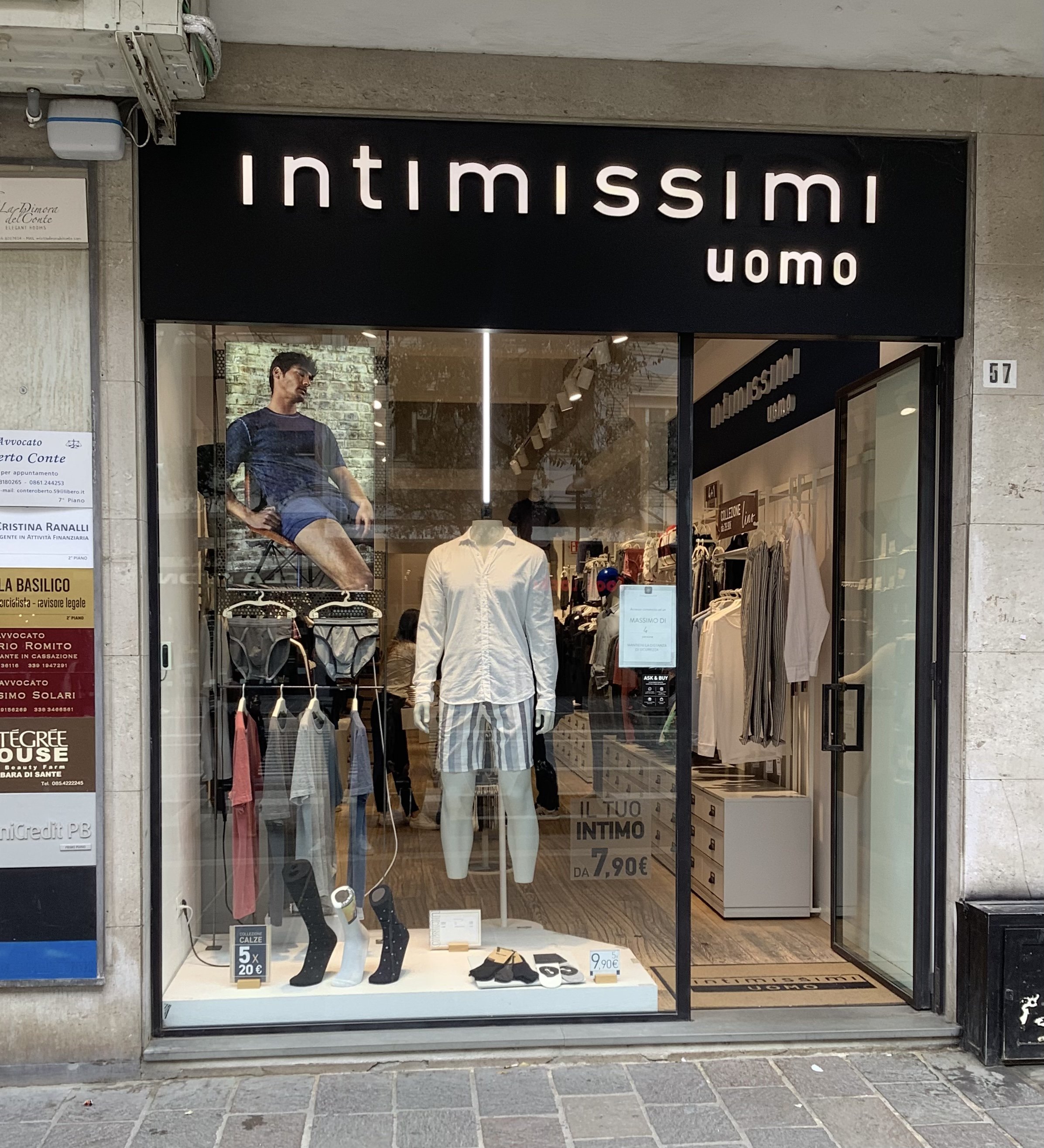 Loja de lingerie em PESCARA na C.SO UMBERTO I N. 55/4 - 57