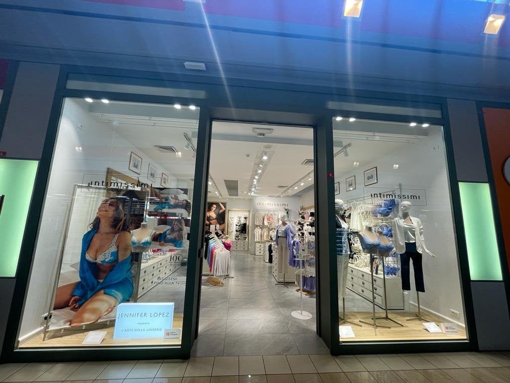 Underwear and lingerie store in Trebaseleghe at Via Malcanton,40