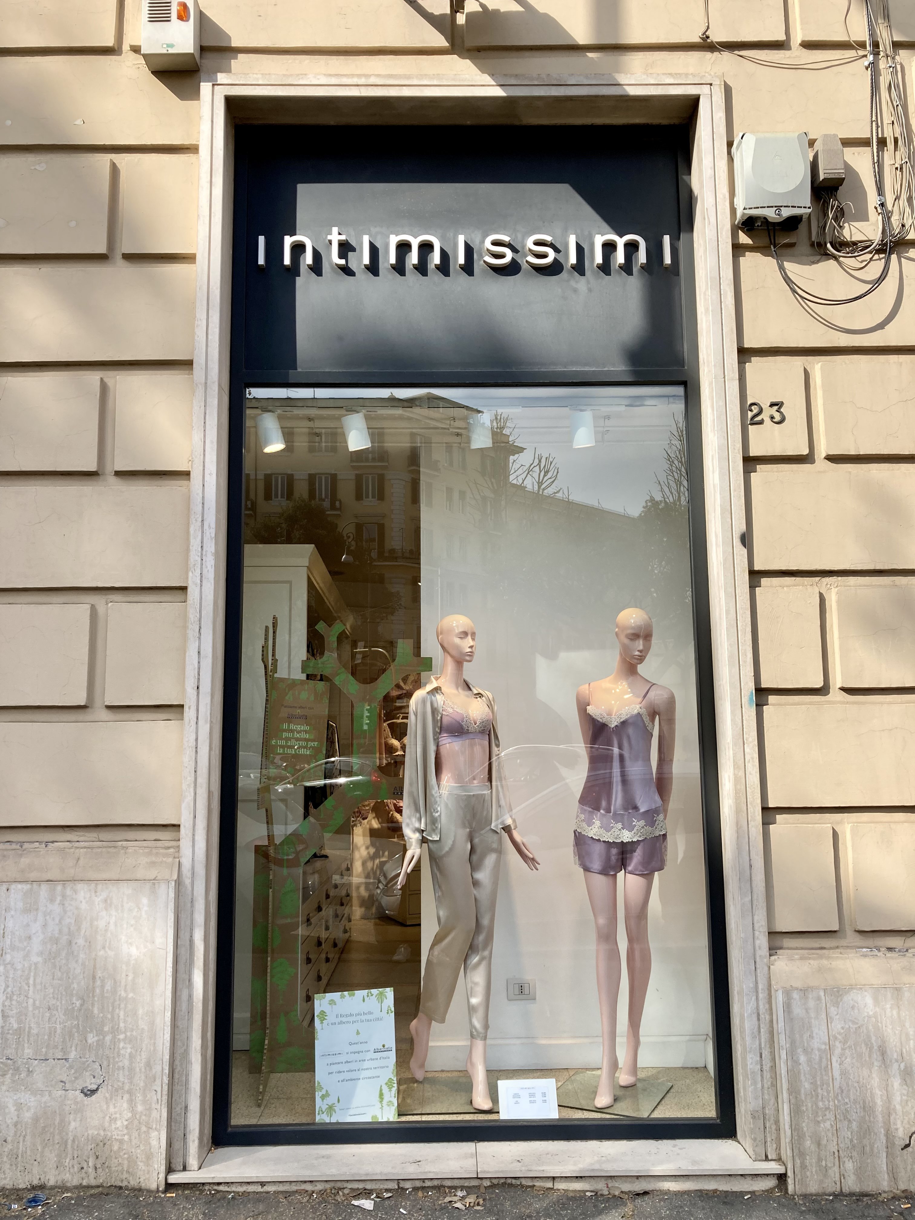 Intimissimi ROMA VIA TAGLIAMENTO 1 A/B