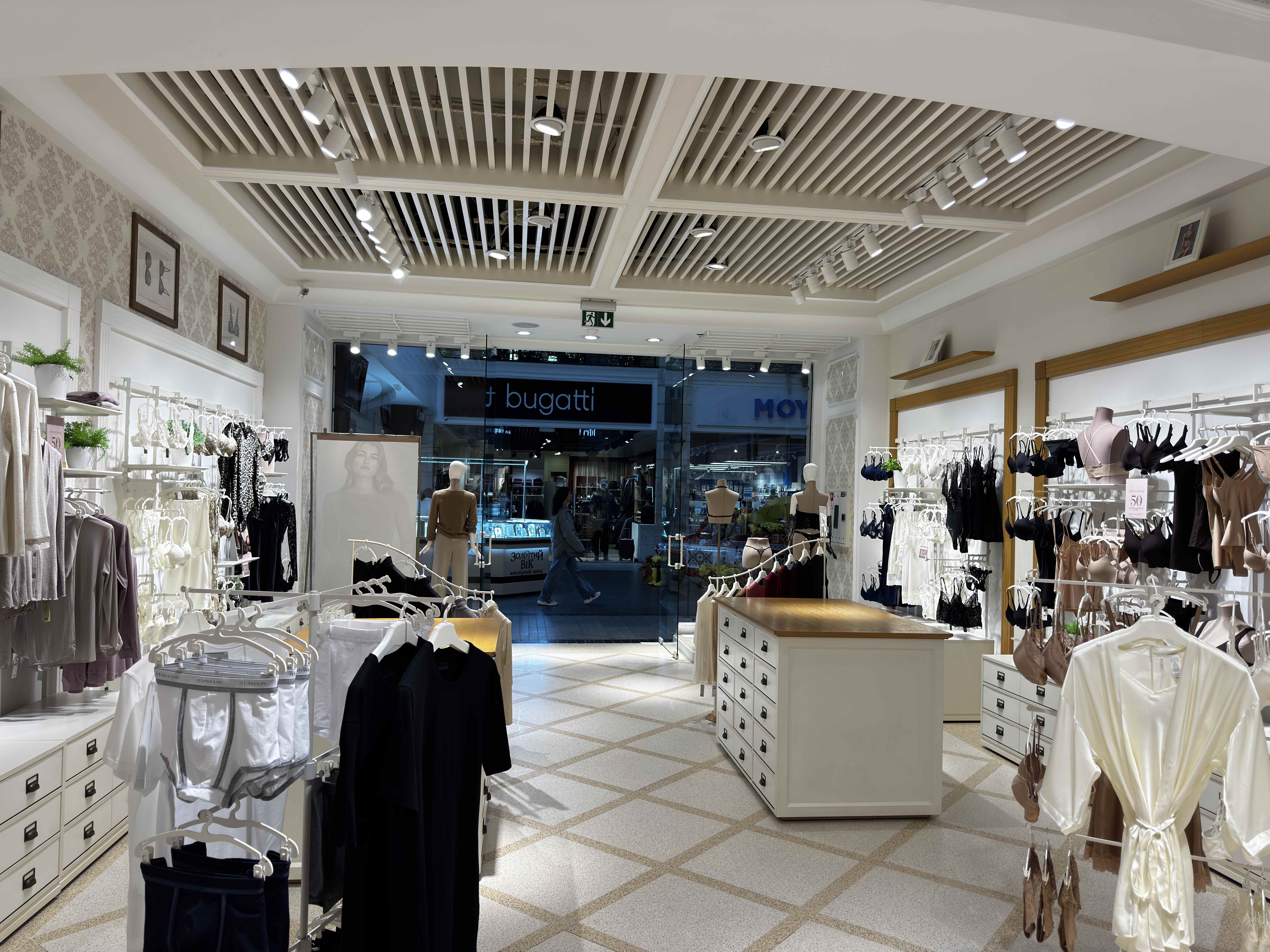 Intimissimi ТРЦ "Французький фульвар"