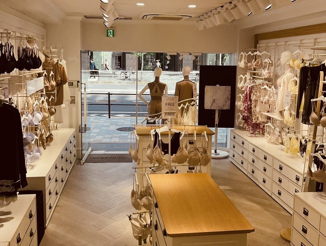 Intimissimi 六本木店