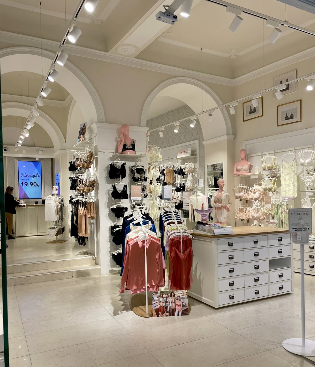 Intimissimi MANTOVA C.SO UMBERTO I, 60