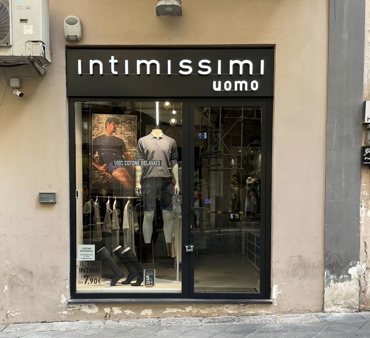 Underwear and lingerie shop in NAPOLI at VIA CHIAIA 174