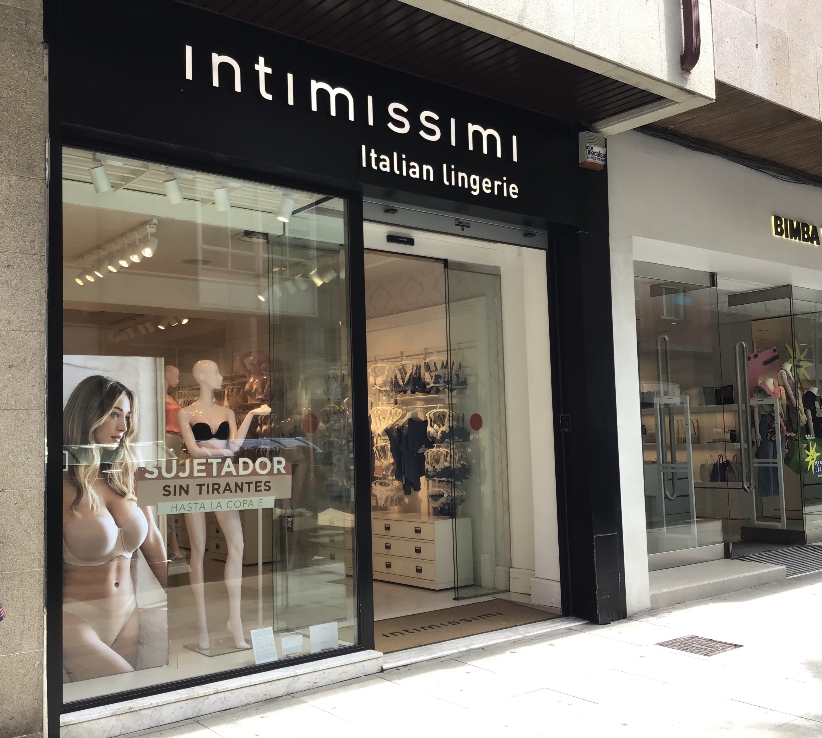 Intimissimi PONTEVEDRA C/BENITO CORBAL 31