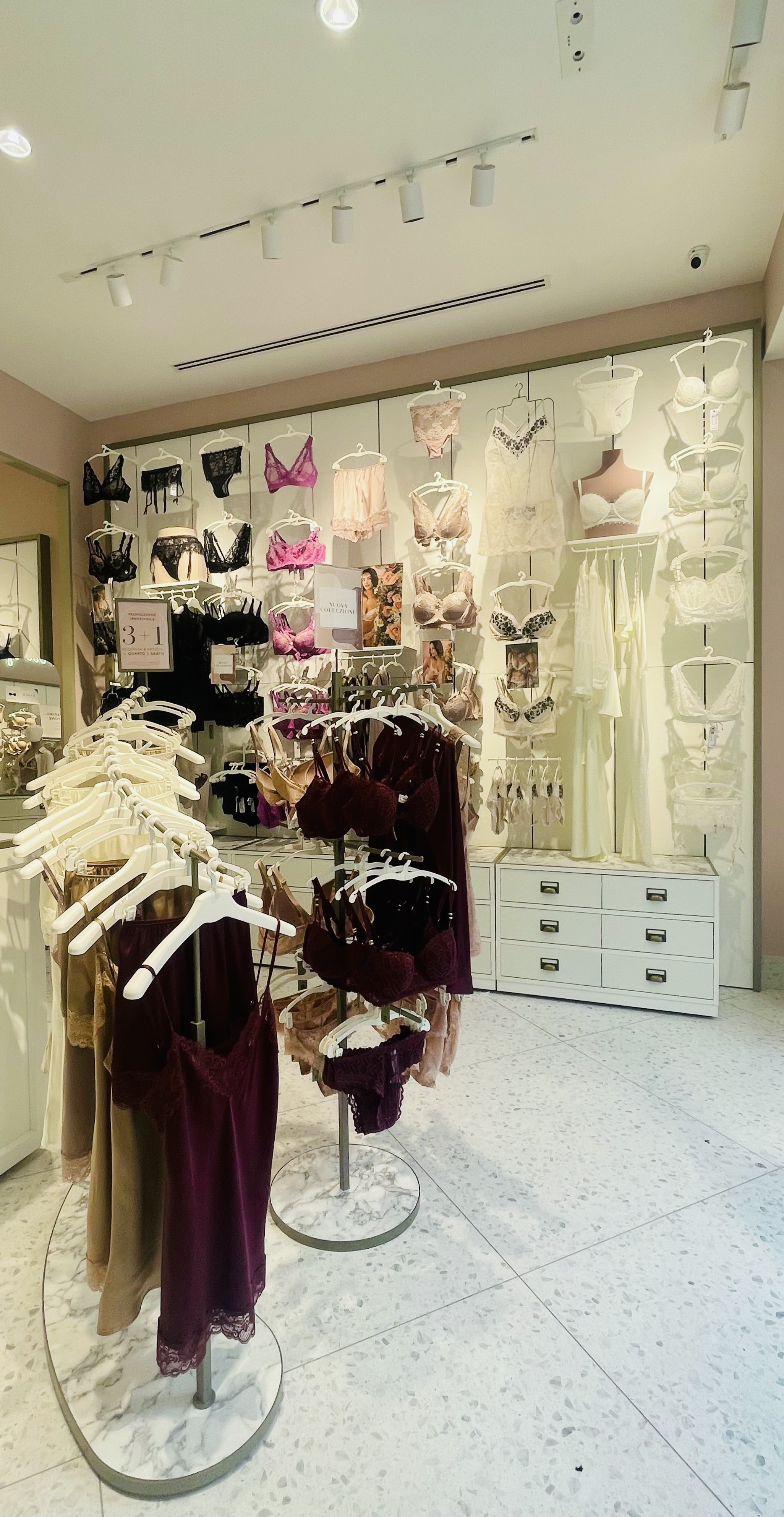 Intimissimi COSENZA C.SO MAZZINI, 198