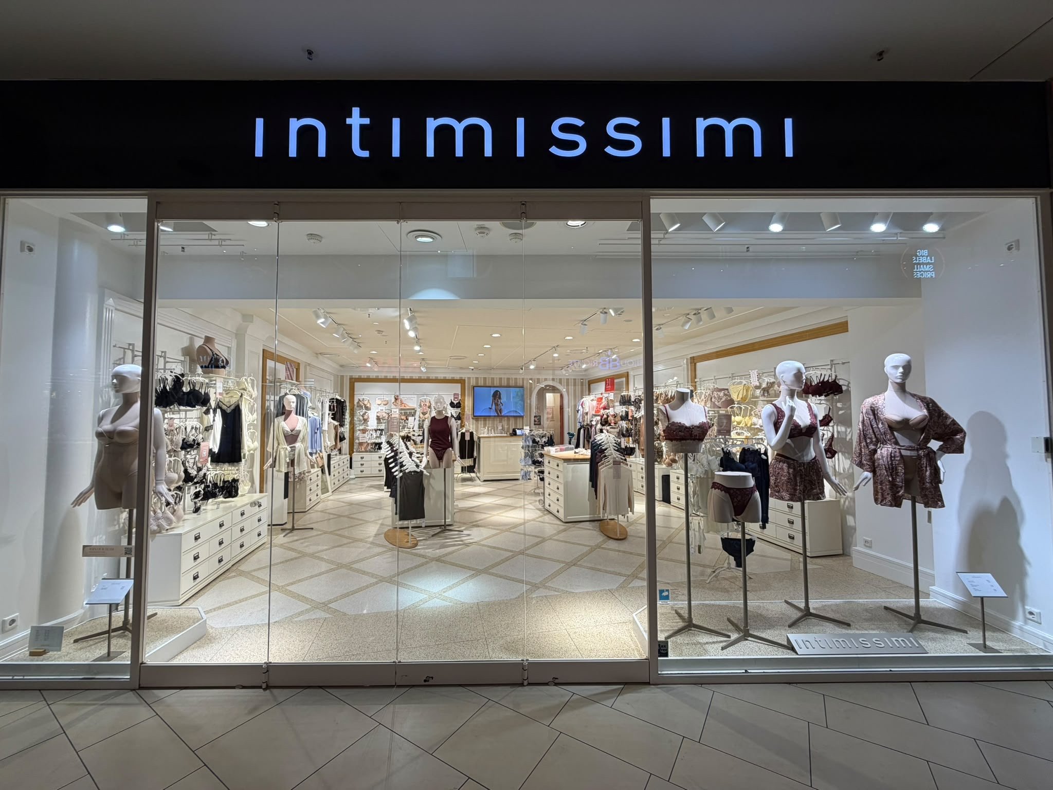 Intimissimi FRANKFURT SC SKYLINE PLAZA