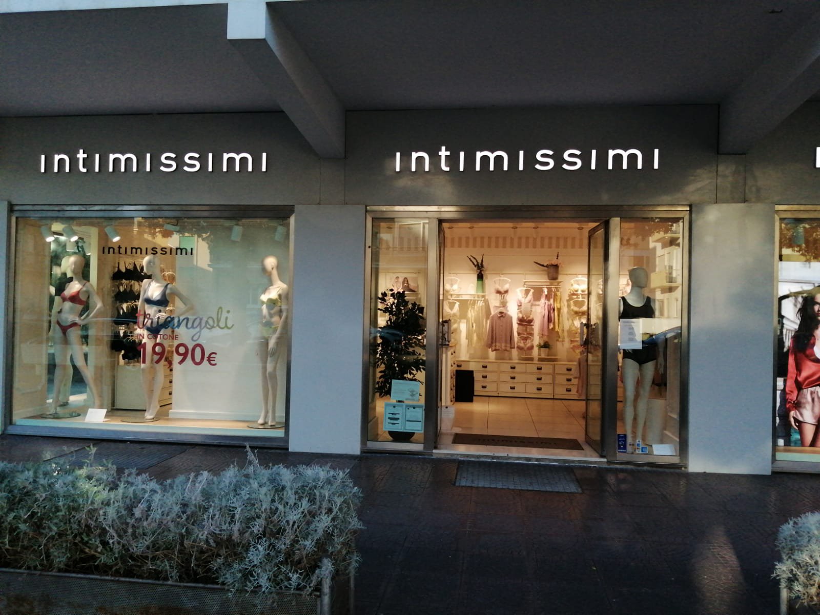 Intimissimi TERRACINA V.LE DELLA VITTORIA