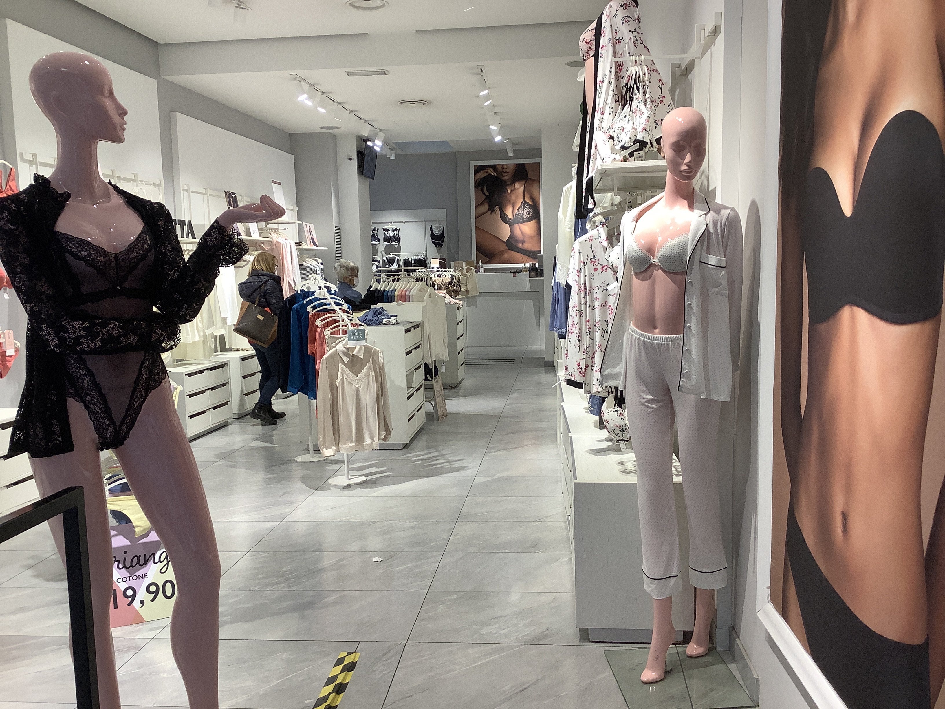 Intimissimi REGGIO EMILIA VIA EMILIA SANTO