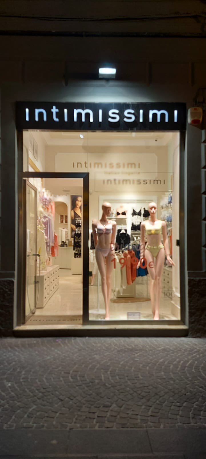 Intimissimi NAPOLI VIA LUCA GIORDANO 109