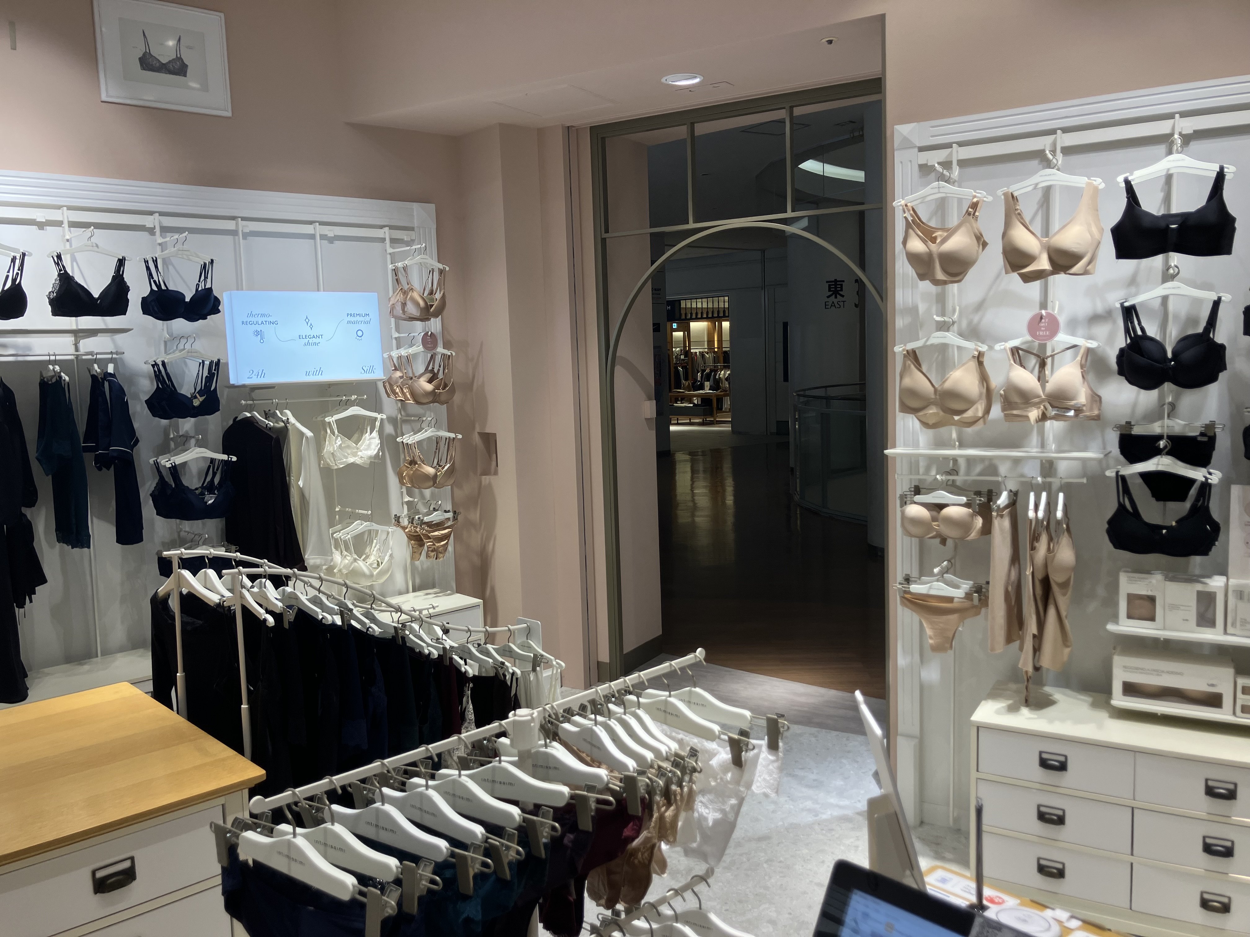 Intimissimi ダイバーシティー東京