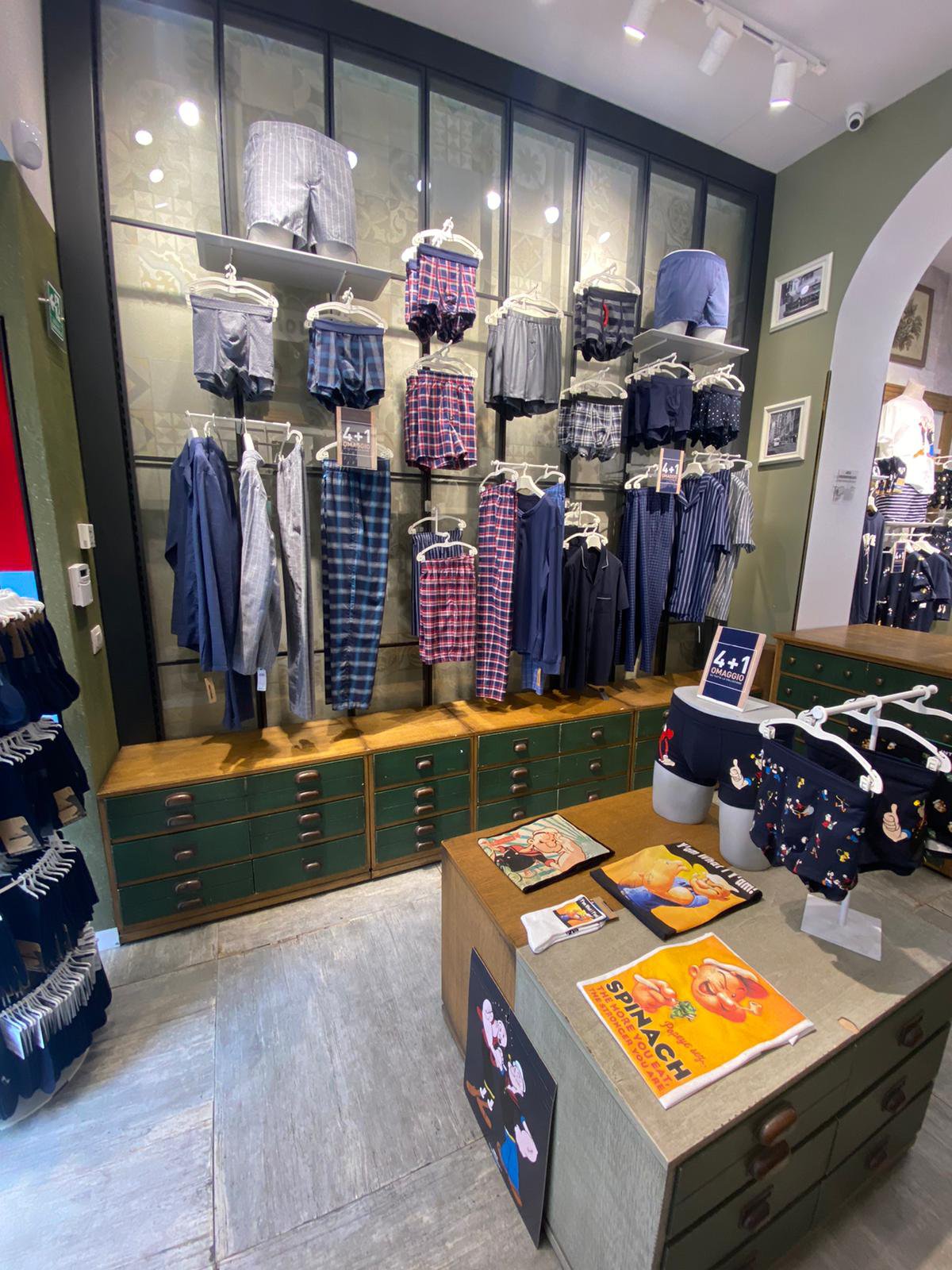 Underwear and lingerie shop in ROMA at VIA DEL CORSO N.85 | Intimissimi