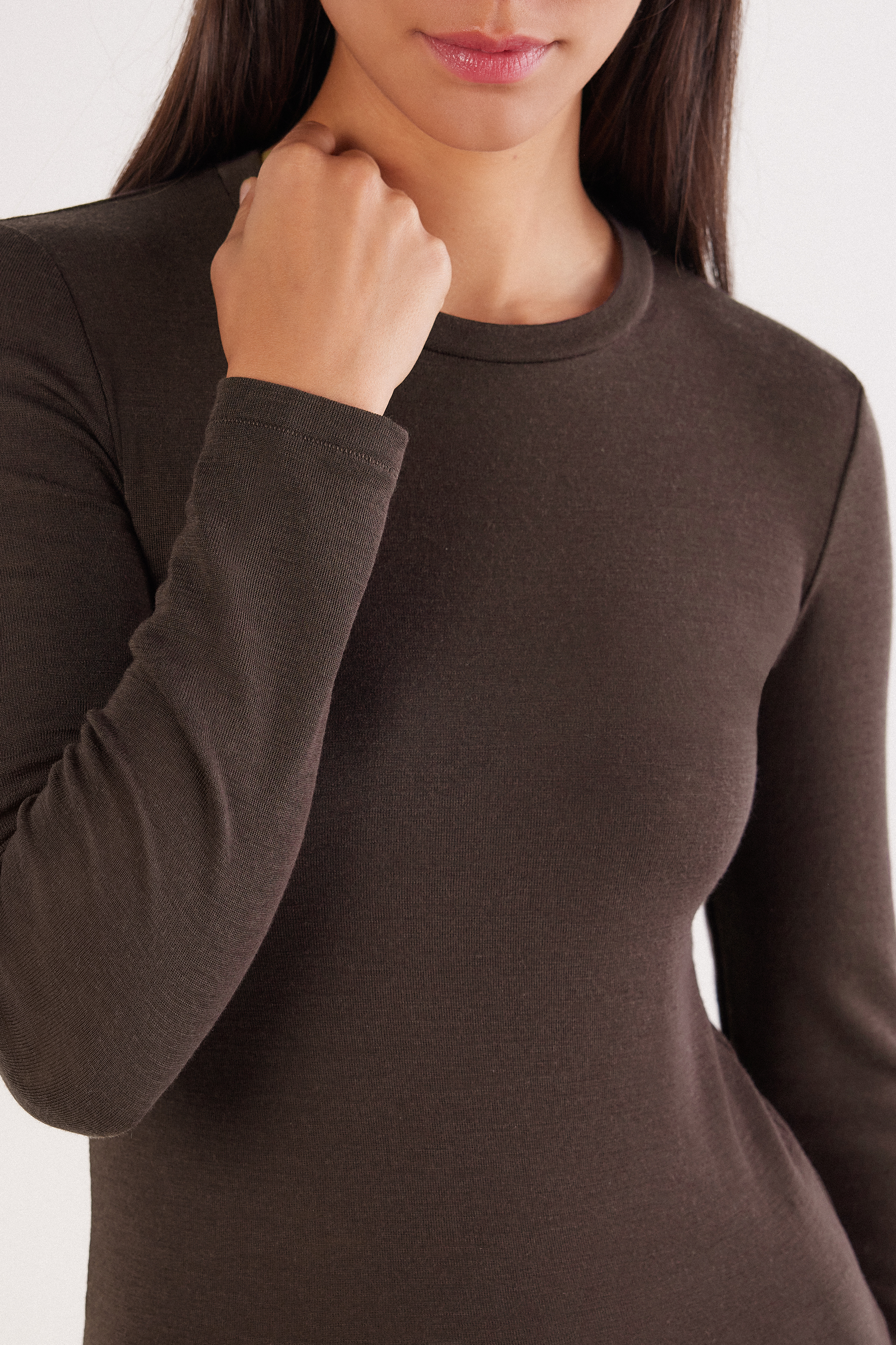 メリノウール100% ラウンドネック ロングスリーブ ニット