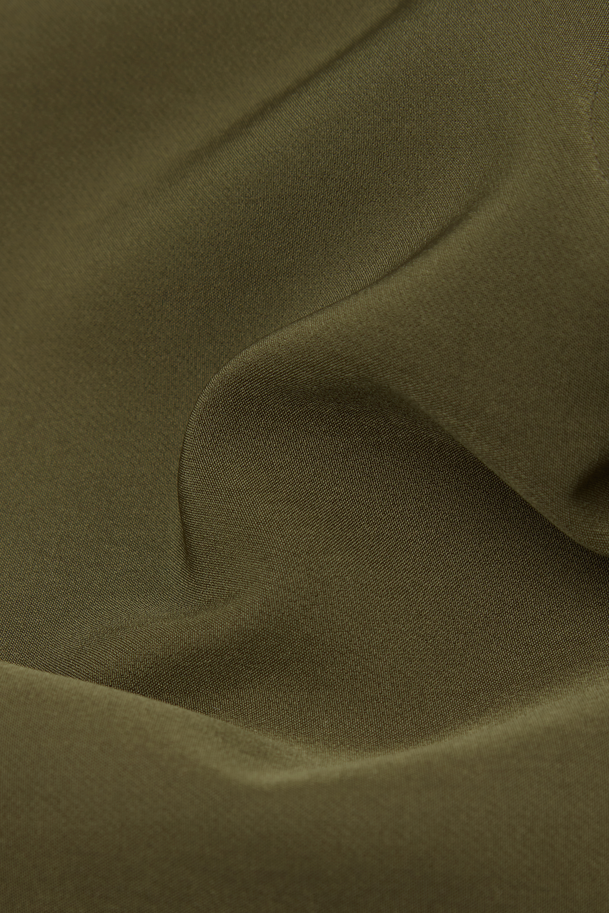 ポケット付きパンツ