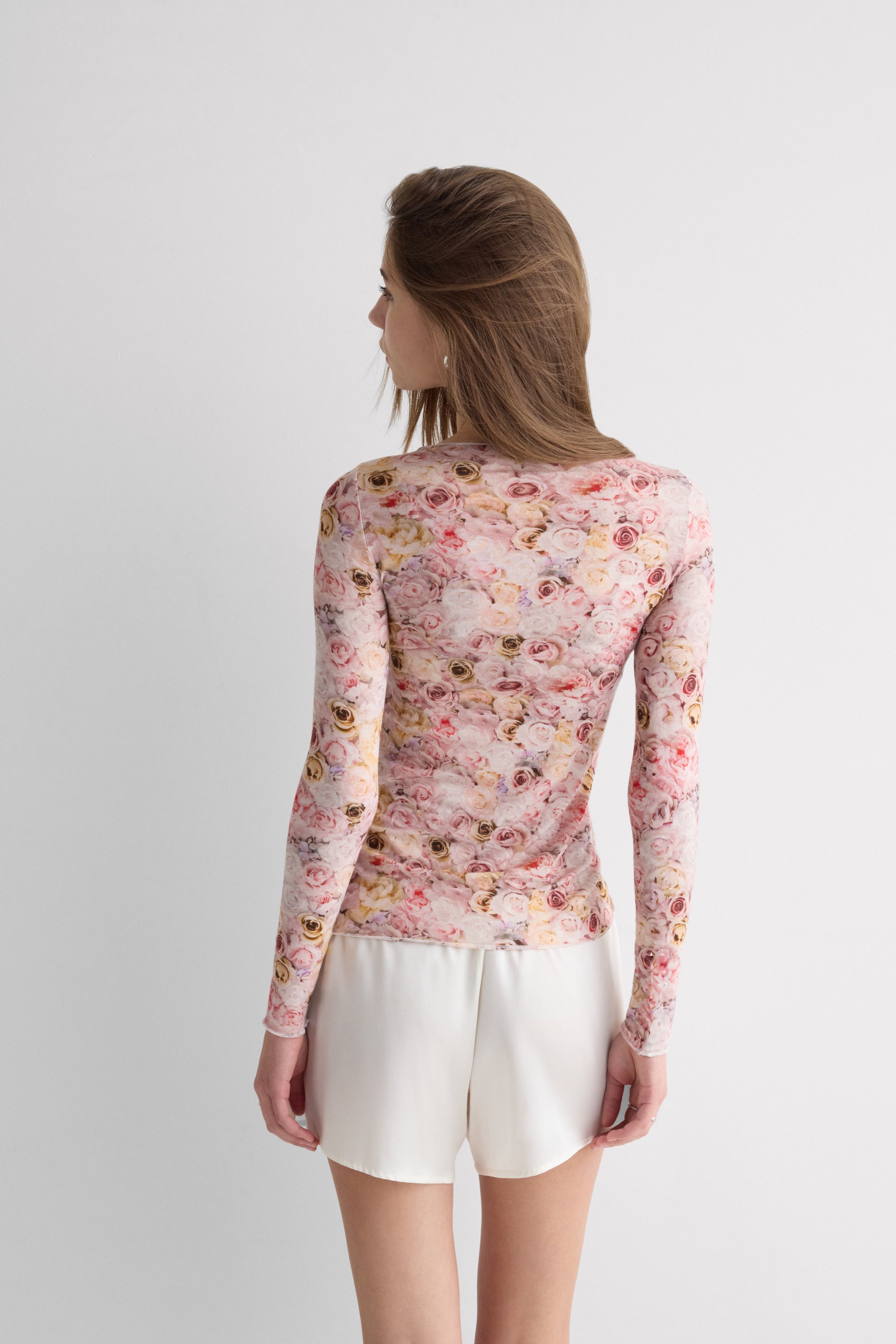 "I Bloom for You" ウルトラライトモダール＆カシミヤ ロングスリーブ ニット