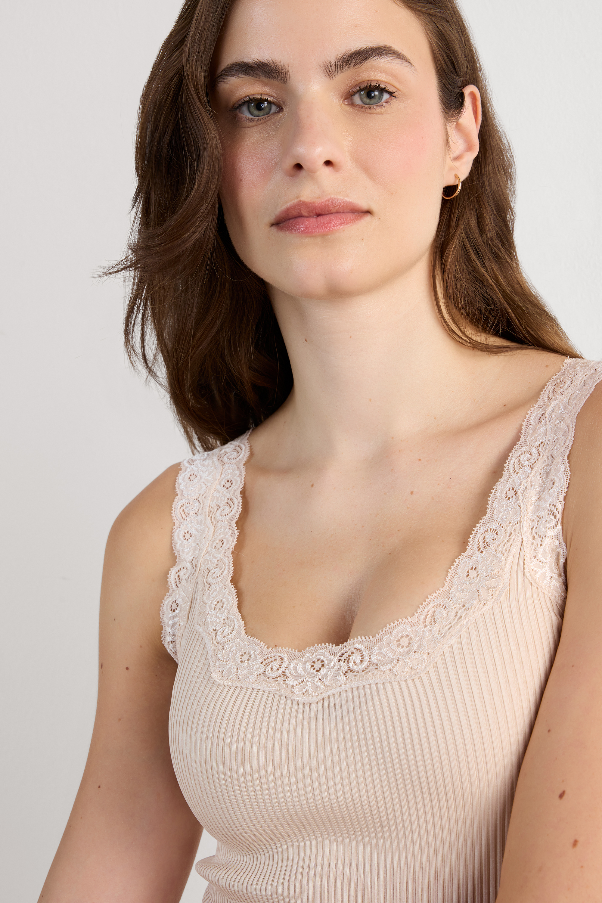 レースネックライン シルクトップ