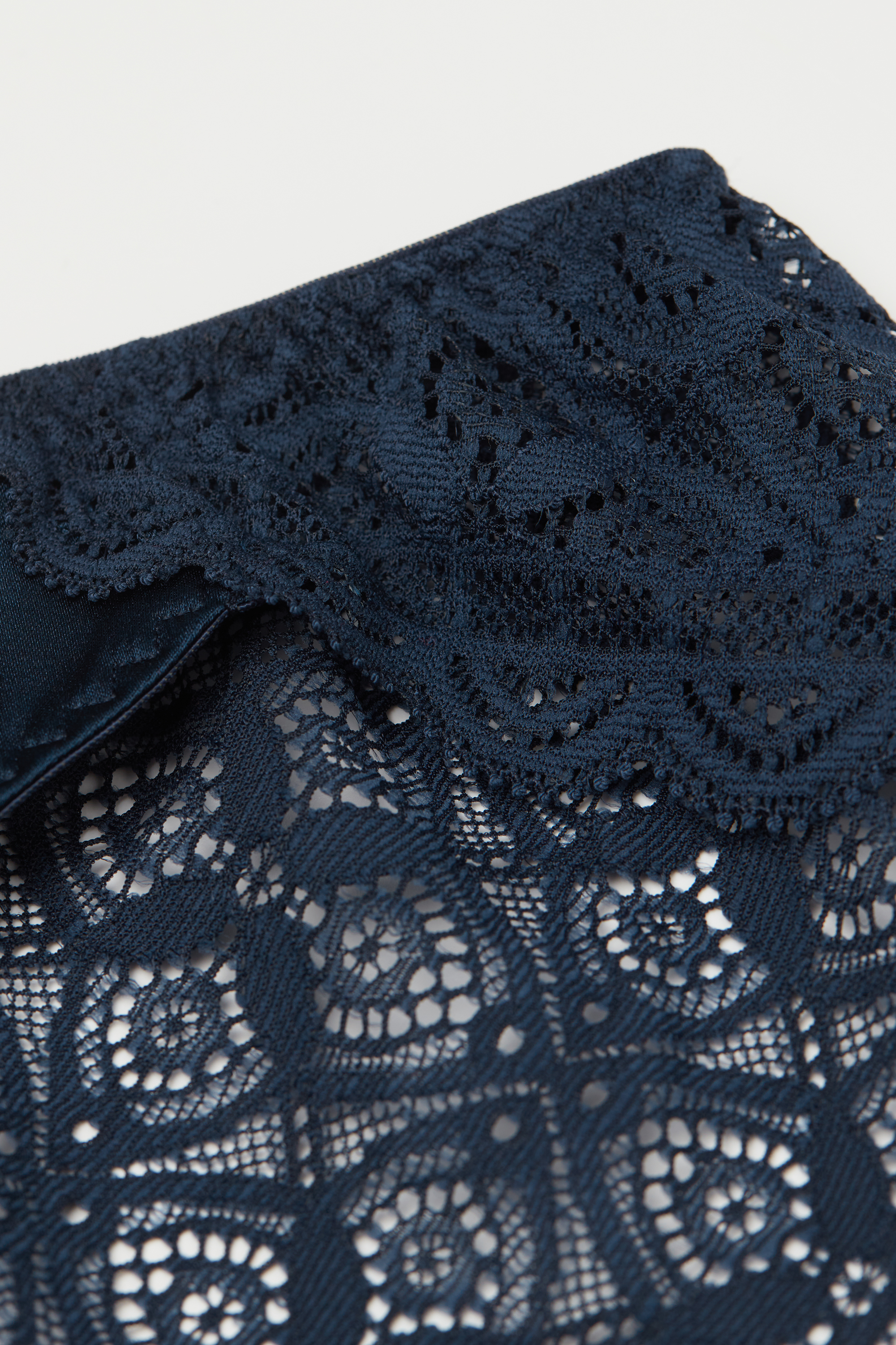 シルク＆レース パンティ