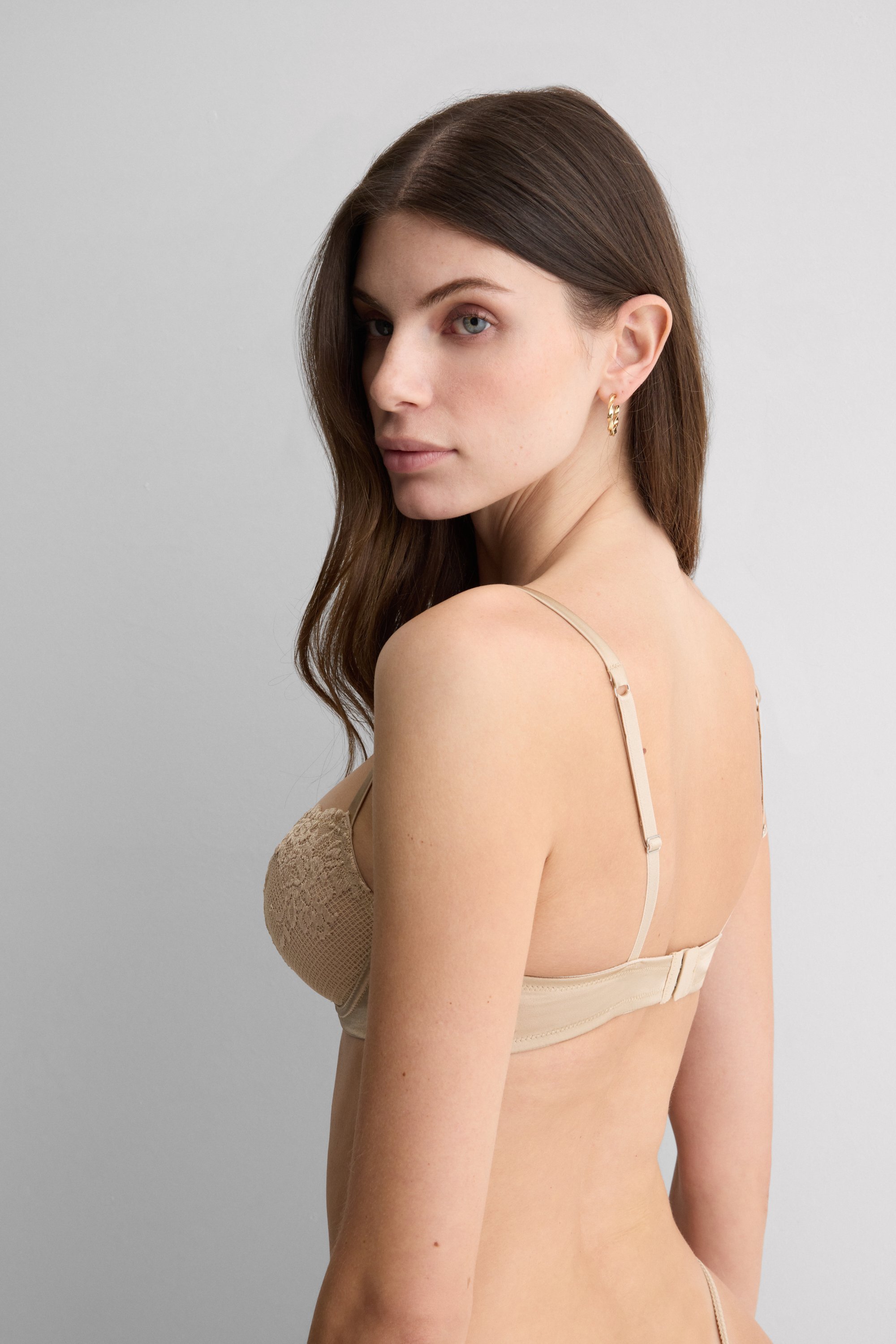 "Silky Flowers" シルク＆レース Denise バルコネットブラ