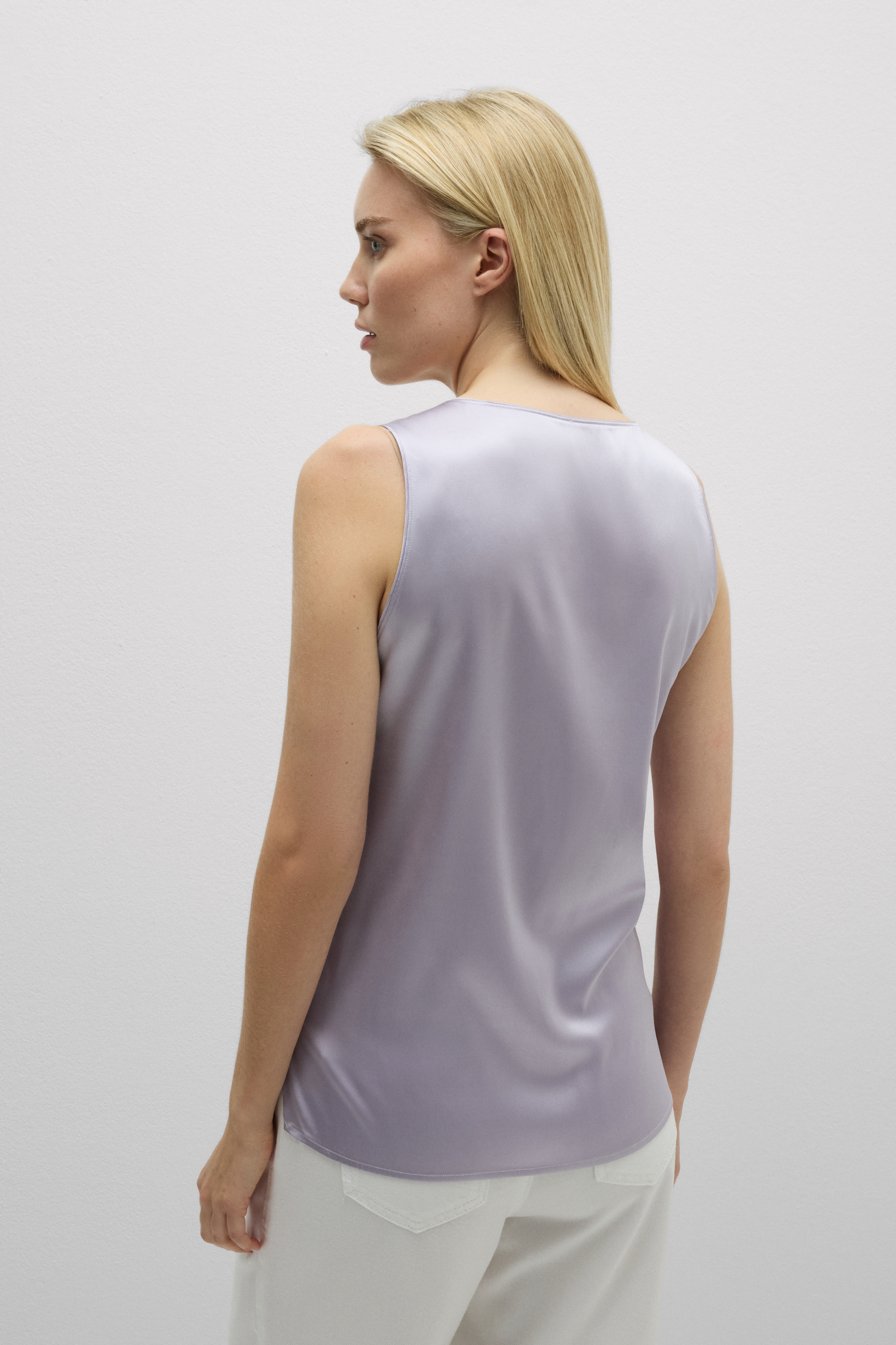 シルク Vネック タンクトップ