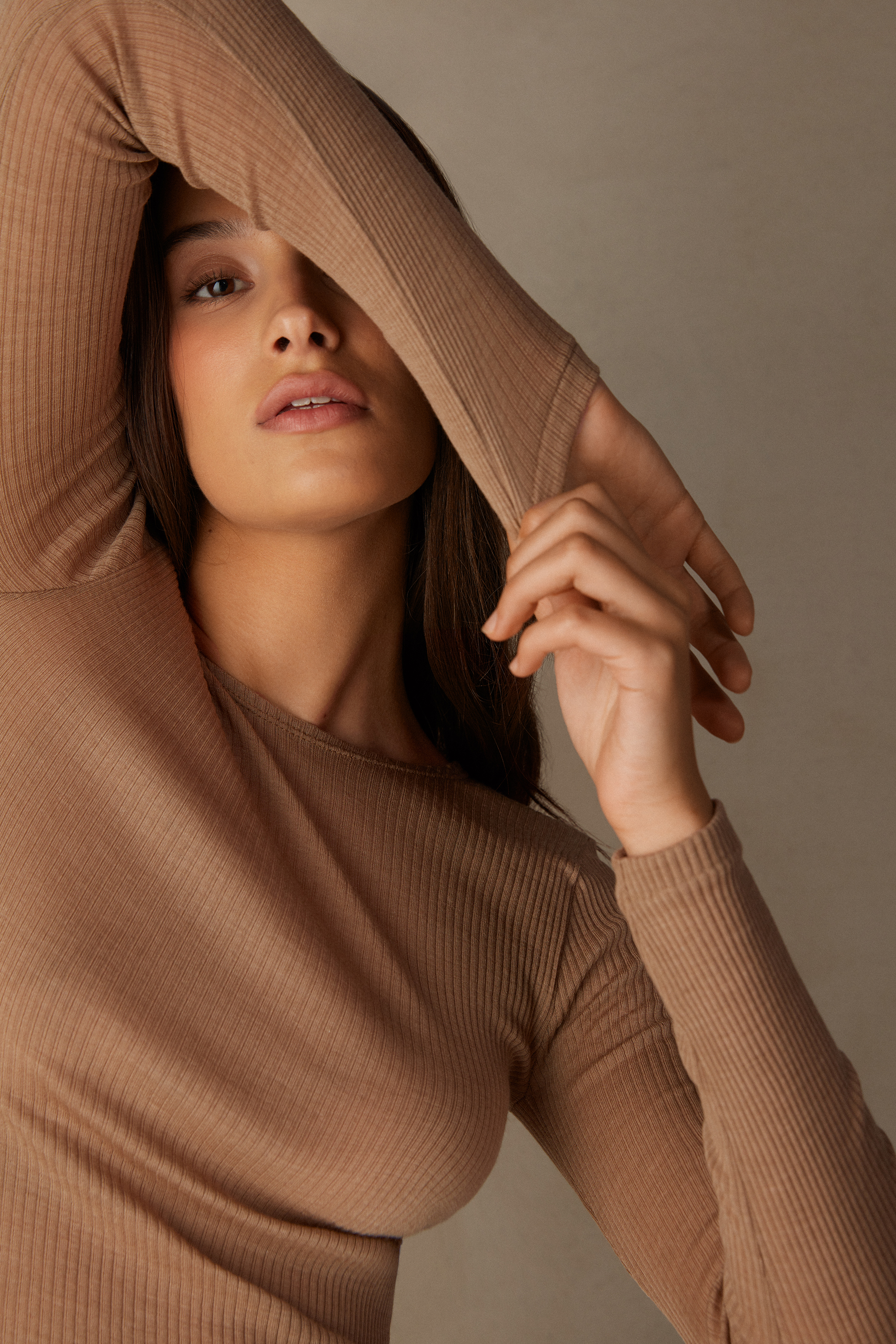 ウール＆シルク ラウンドネック ロングスリーブ ワイドニット