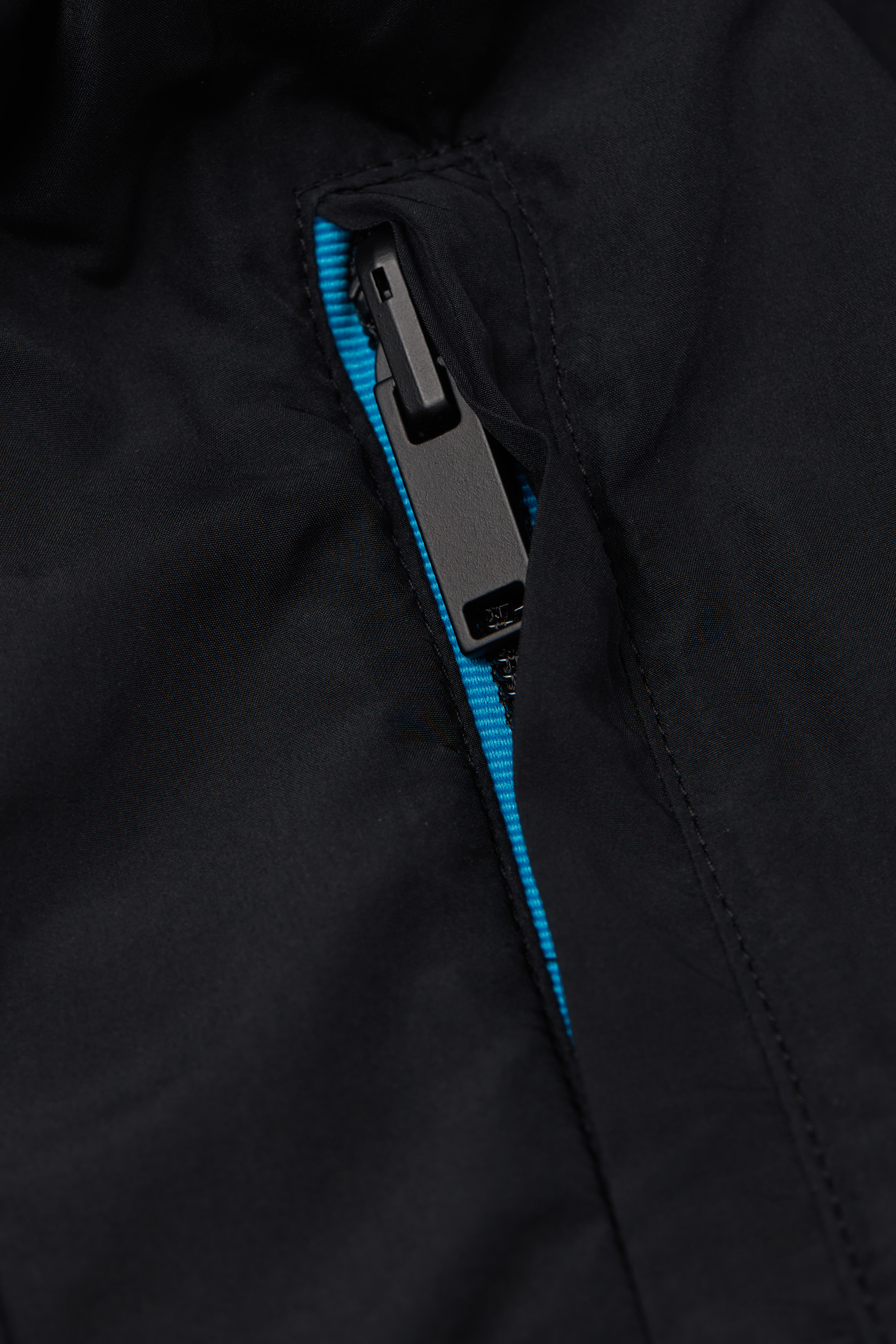 Sport ウィンドブレーカー