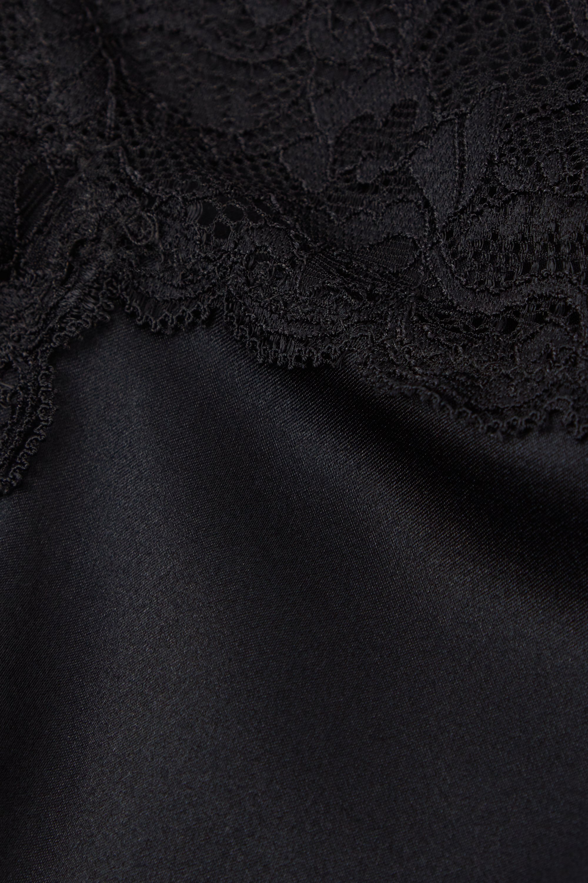 レース ディテール付きシルク スリップ