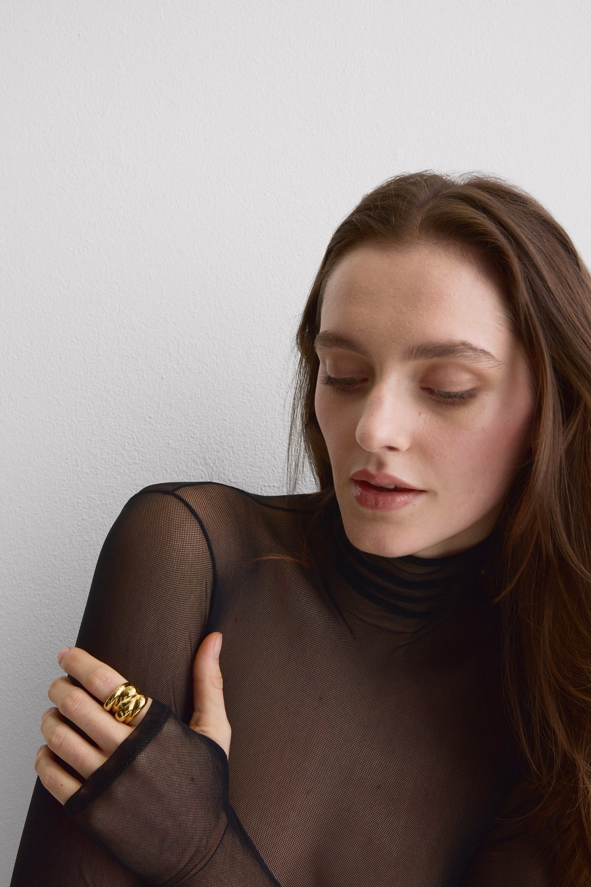 チュール ハイネック ボディスーツ