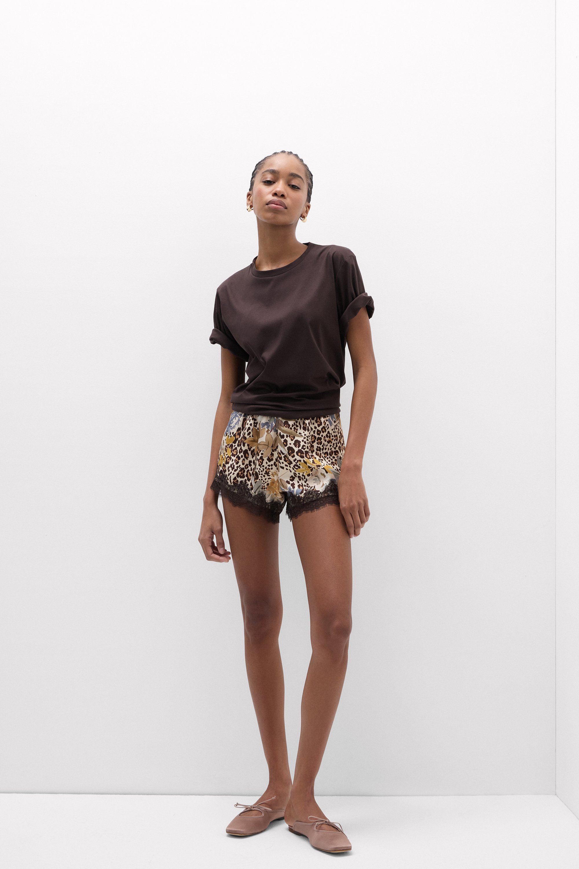 "Simply Iconic" アニマル ビスコースサテン ショートパンツ