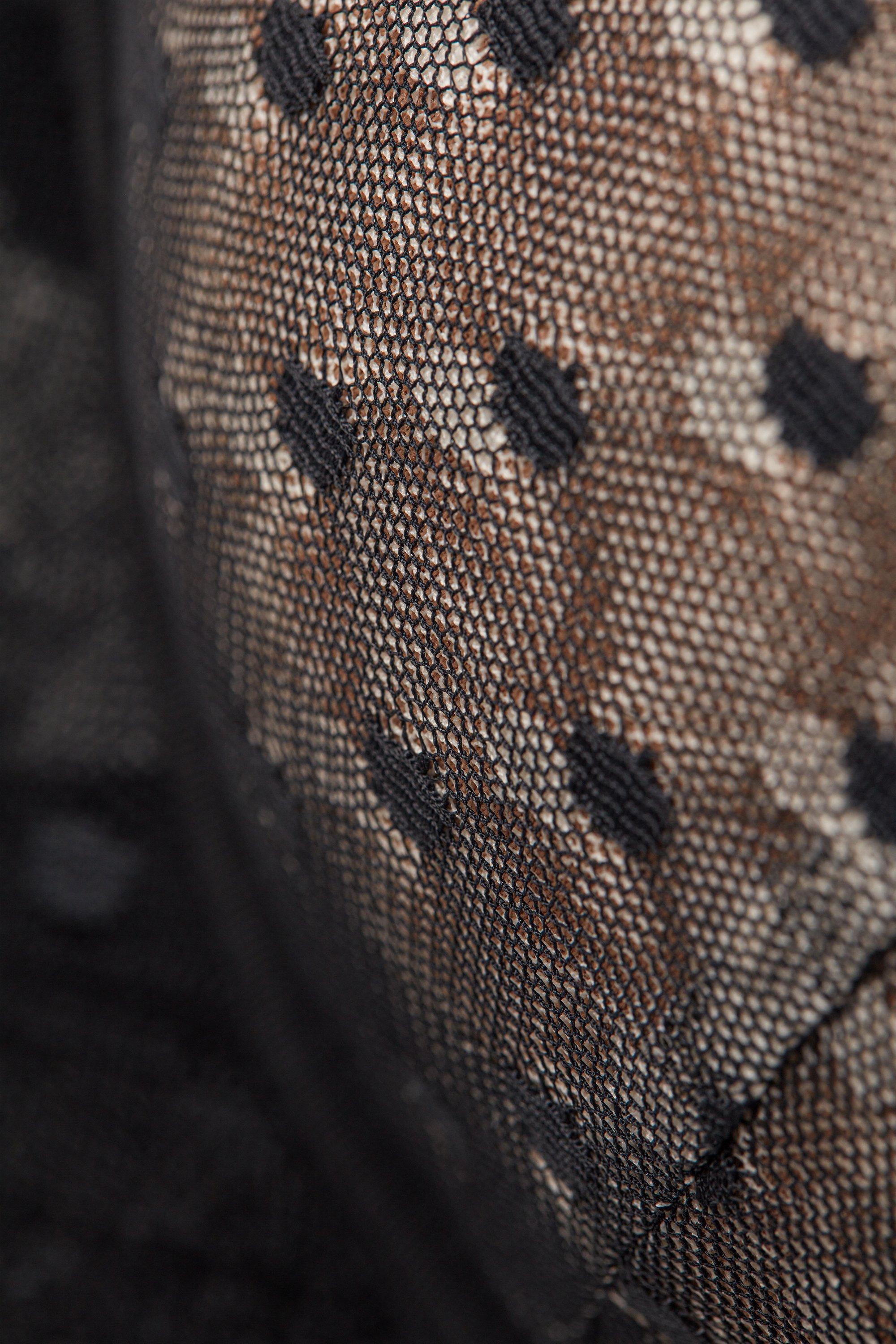 Cool Elegance Bellissima プッシュアップブラ