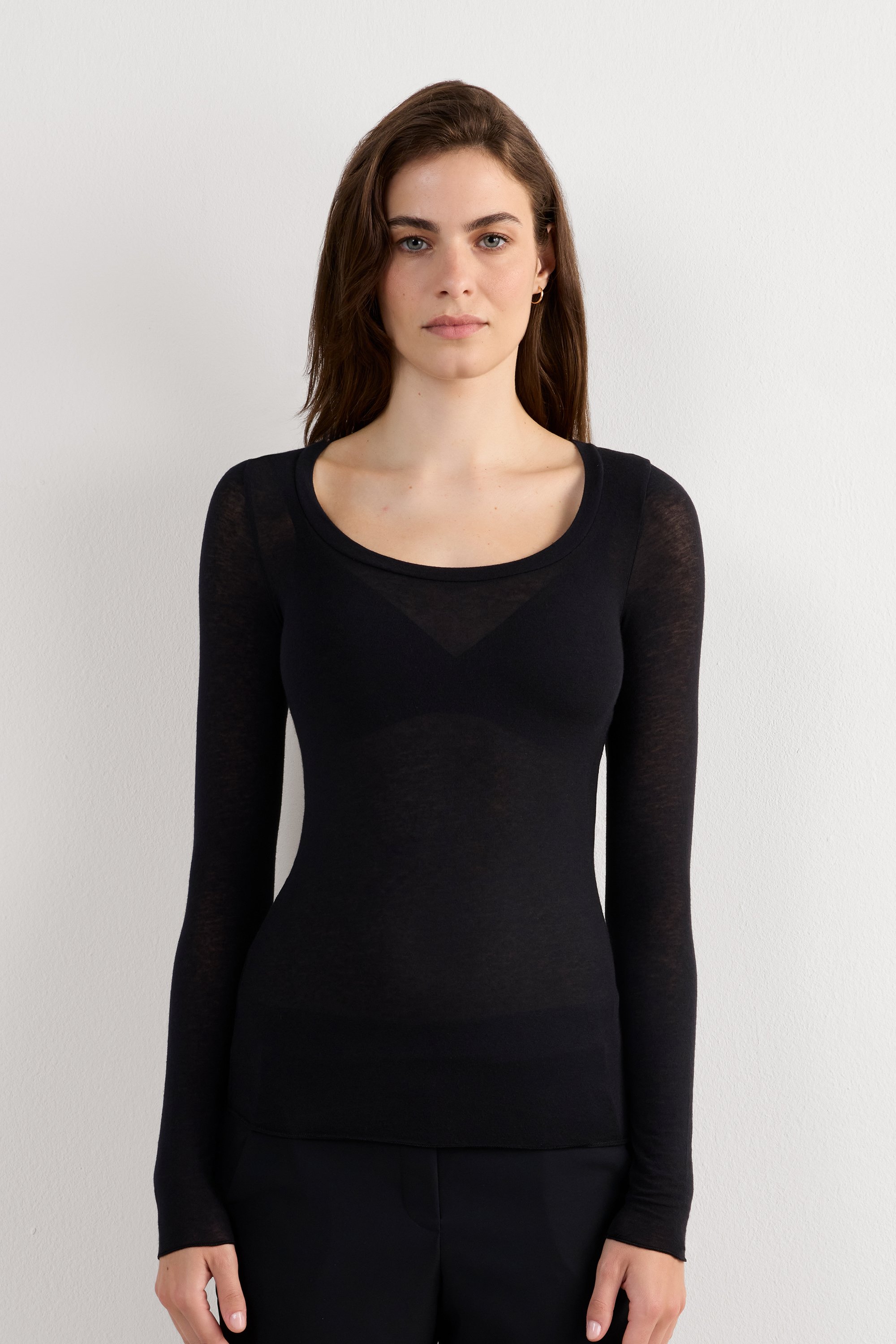 Long-Sleeved Scoop-Neck Top made from Ultralight Modal and Cashmere - Intimissimi