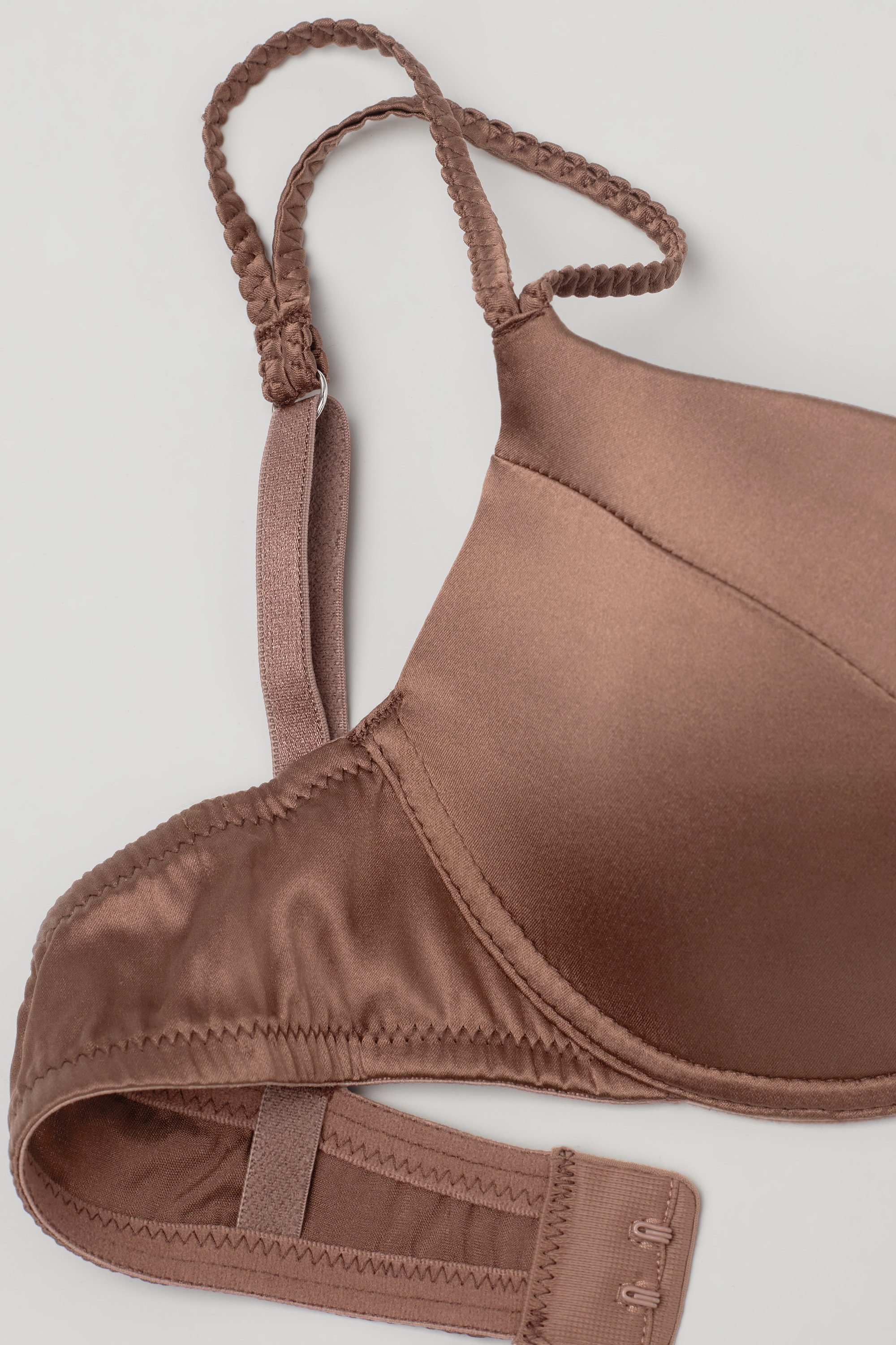 Bellissima シルク プッシュアップブラ