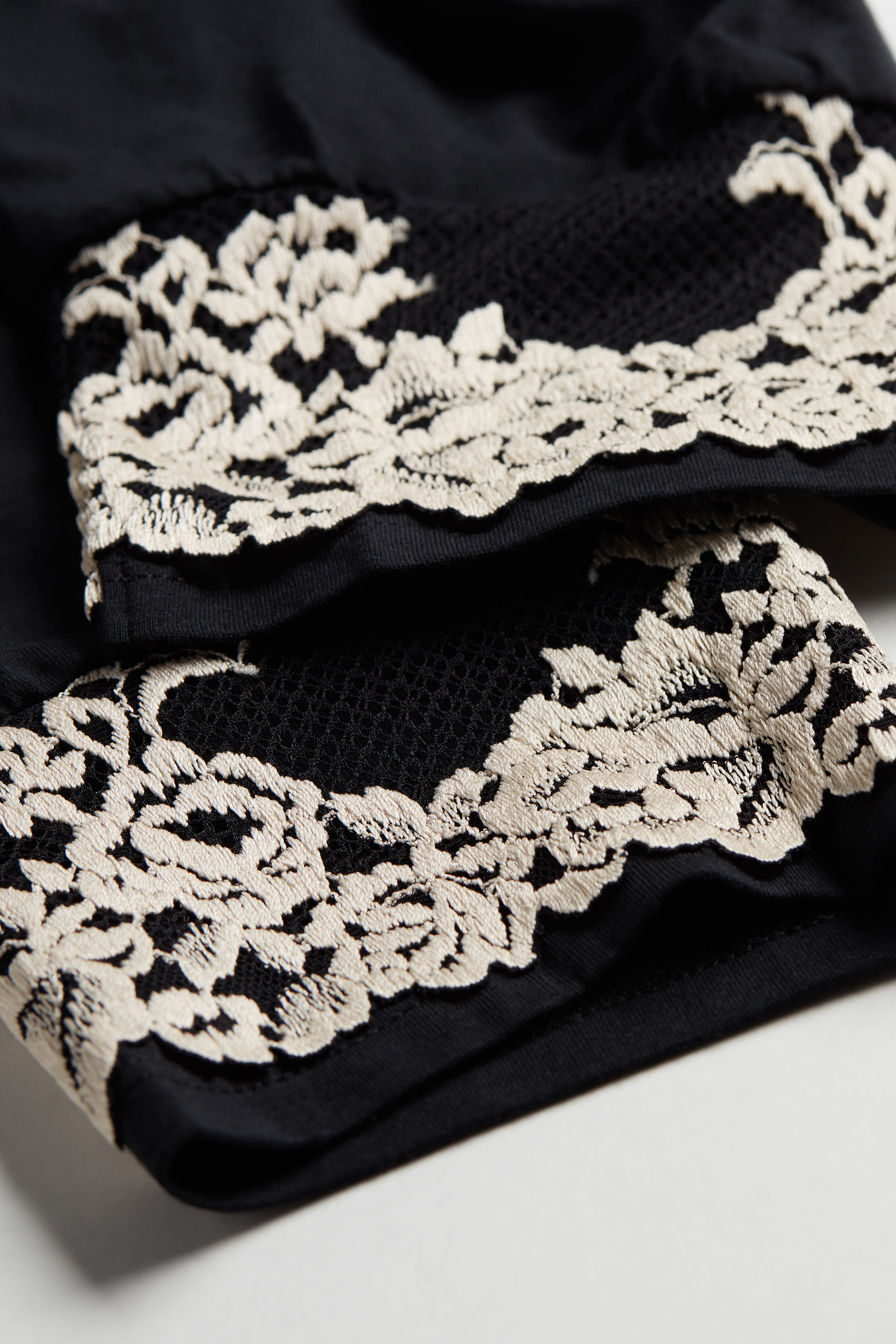 Pretty Flowers モダール カフパンツ