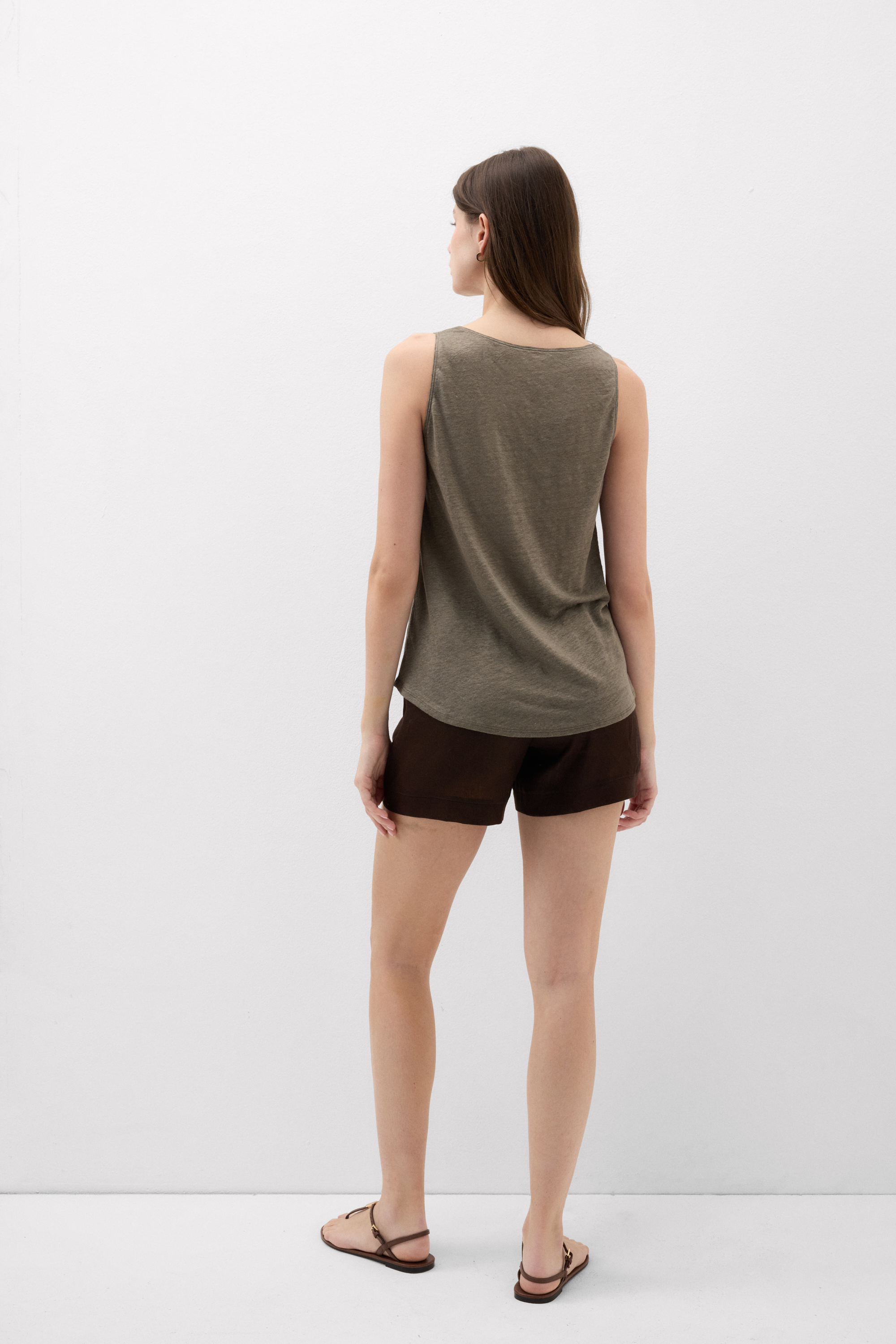 The Pure Linen リネン タンクトップ