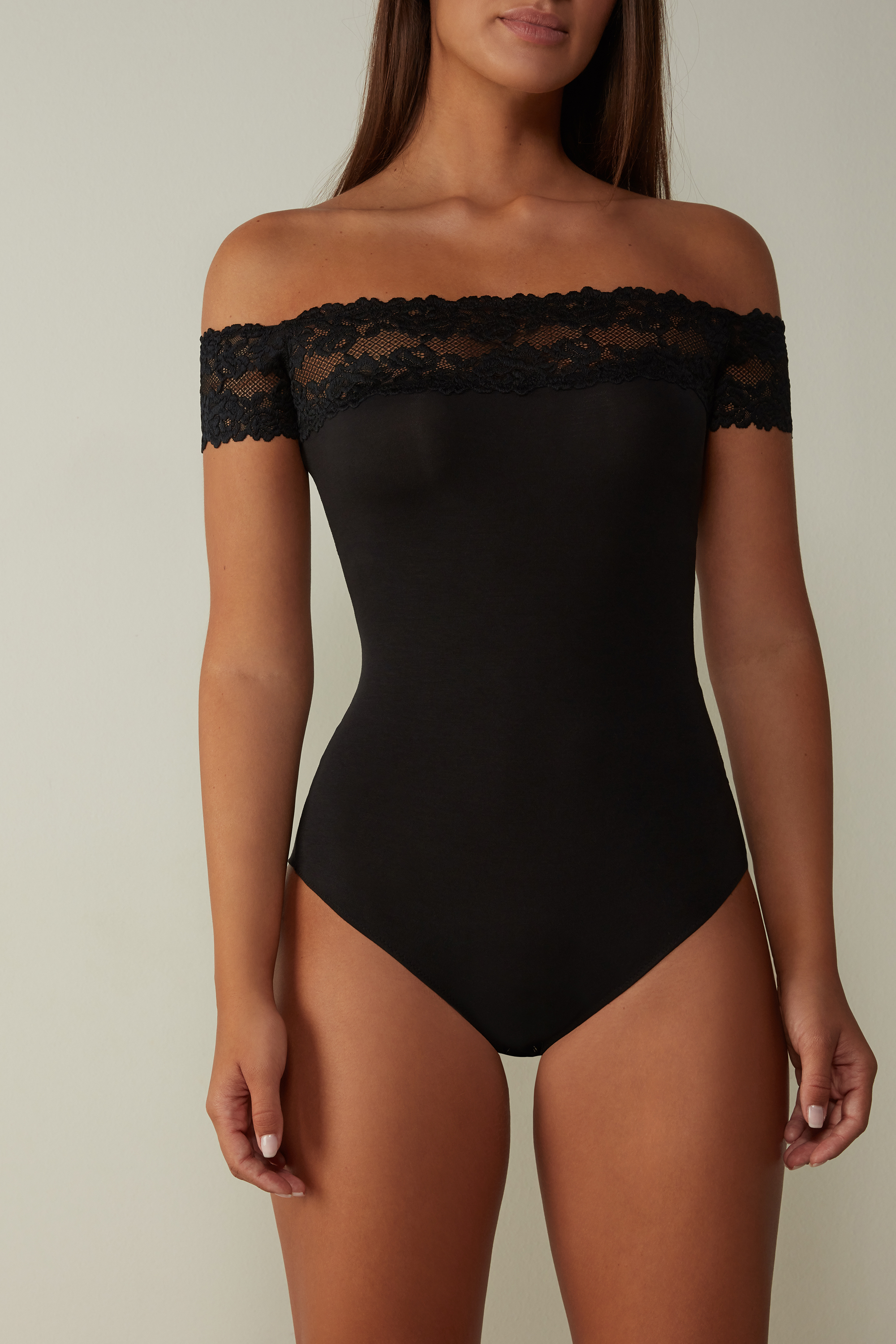 Intimissimi Womens Micromodal and Lace Body : : Fashion