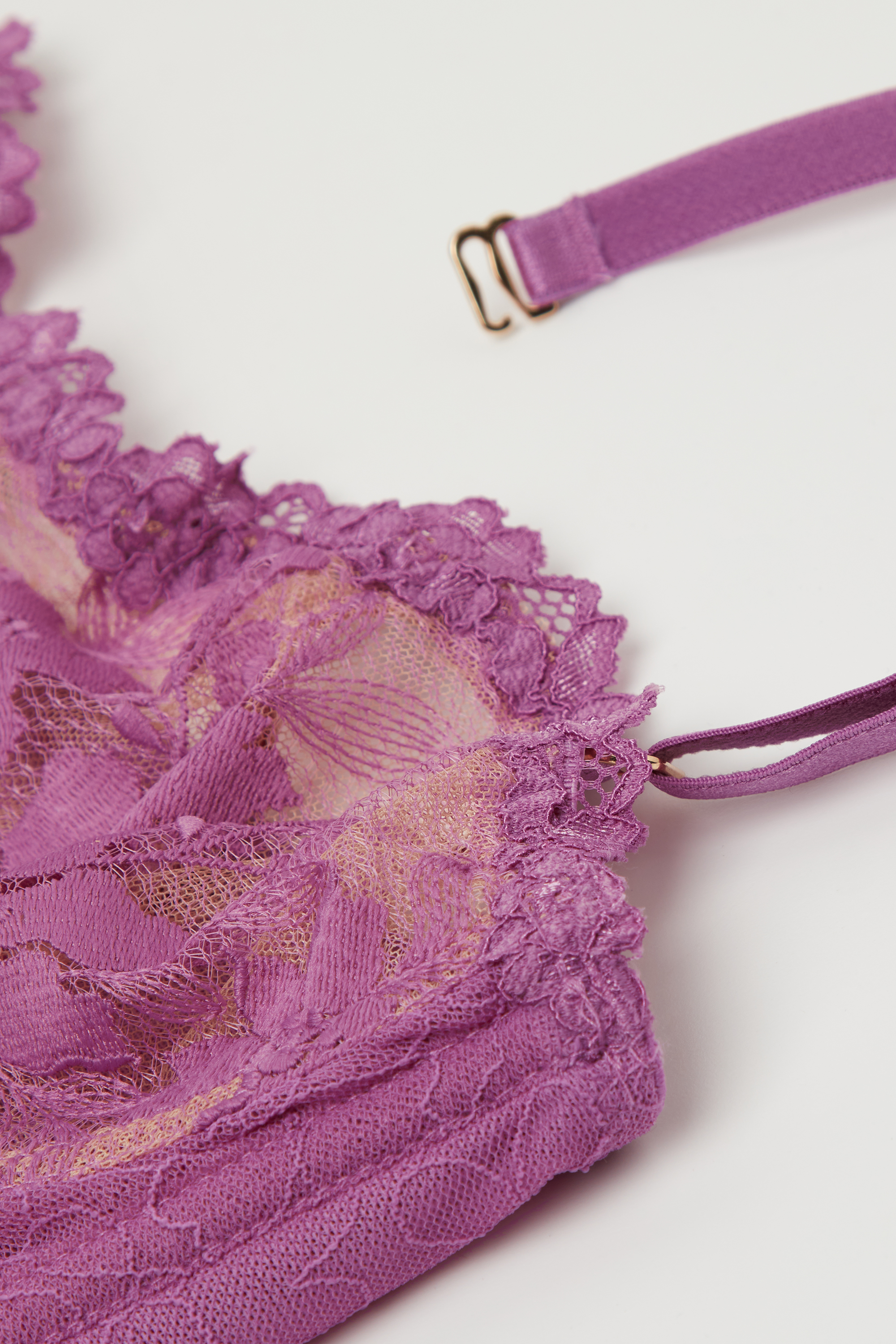 In Full Bloom バルコネット バンドゥブラ