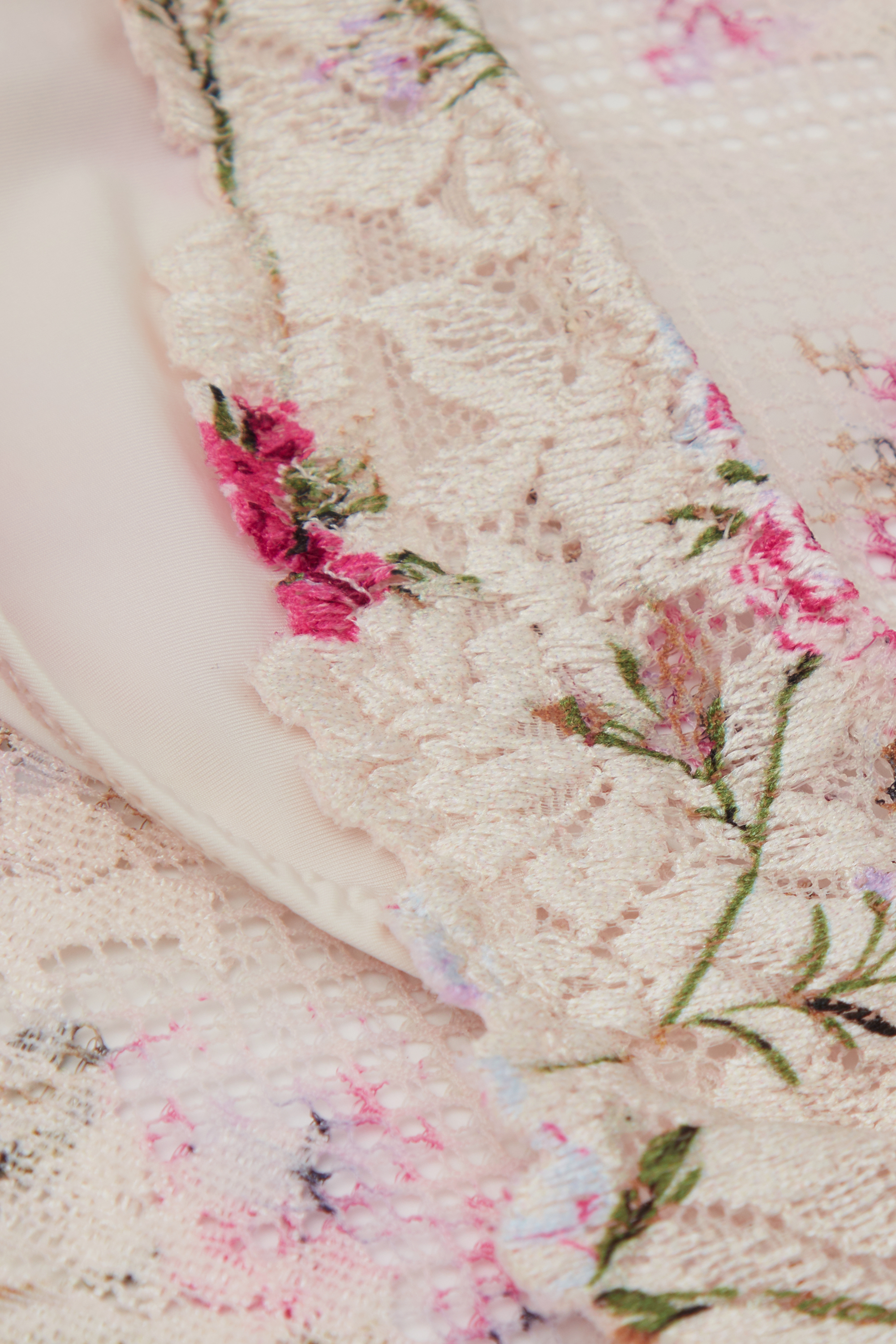 "Pretty Flowers" プリント ショーツ