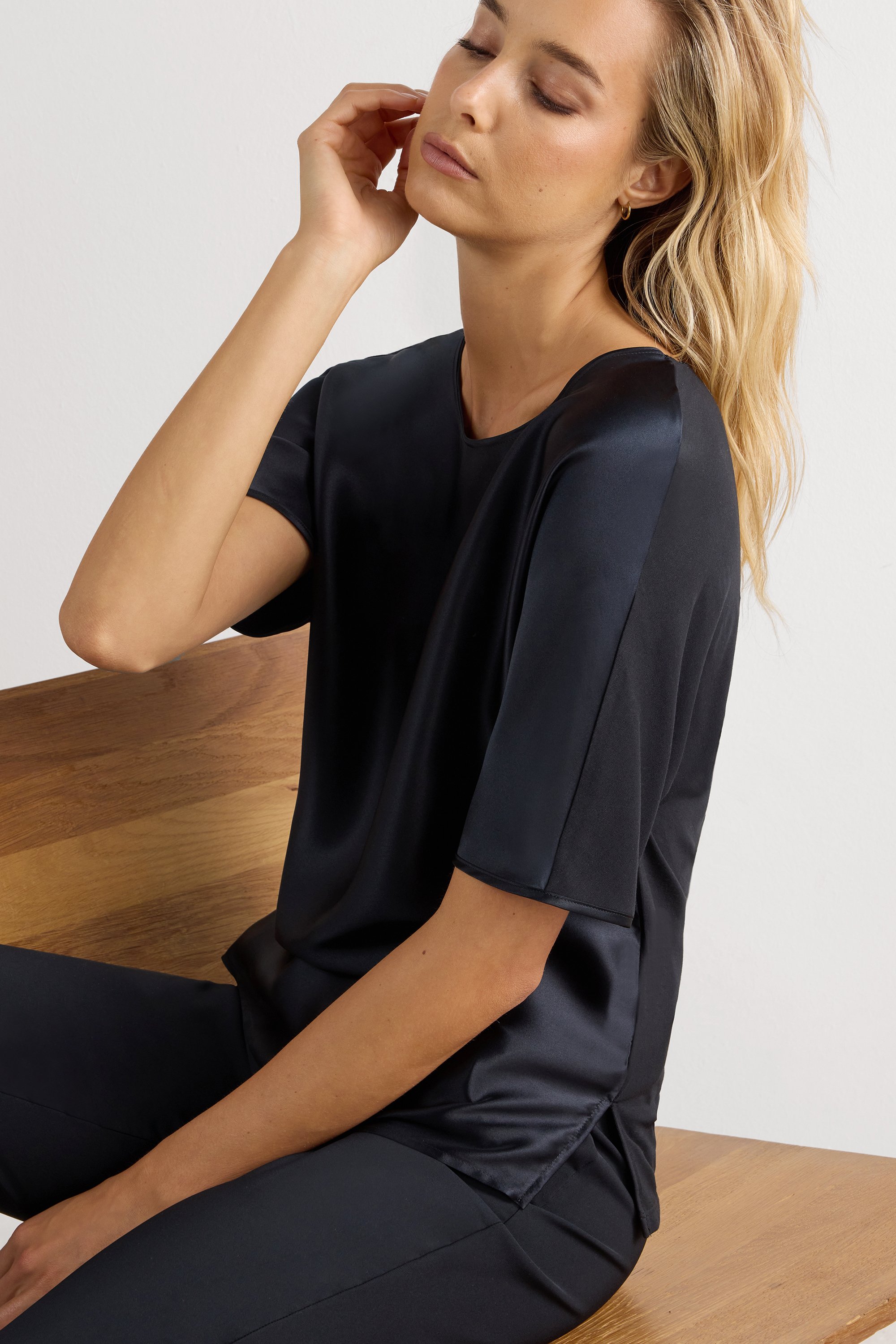 シルク＆モダール ショートスリーブ トップ | Intimissimi