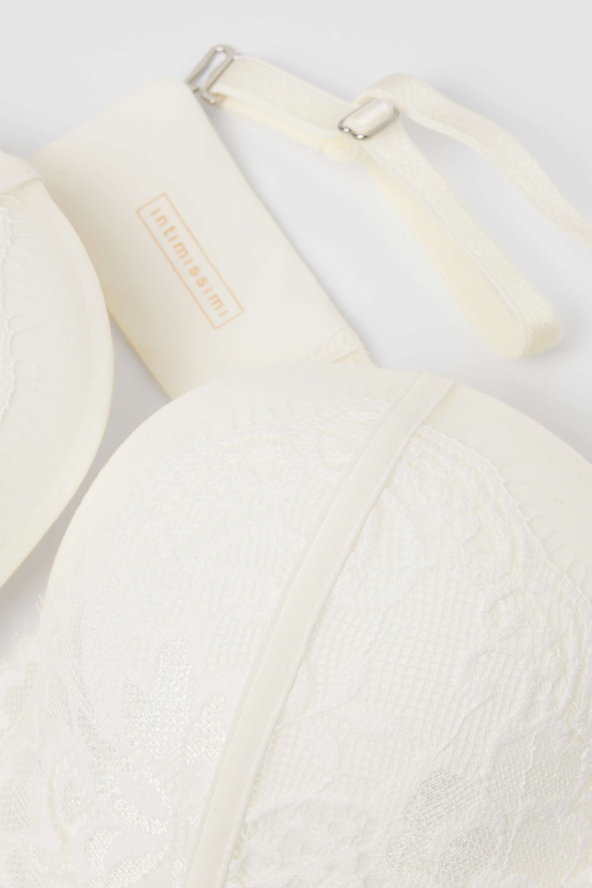 Ethreal Embrace Monica バンドゥブラ