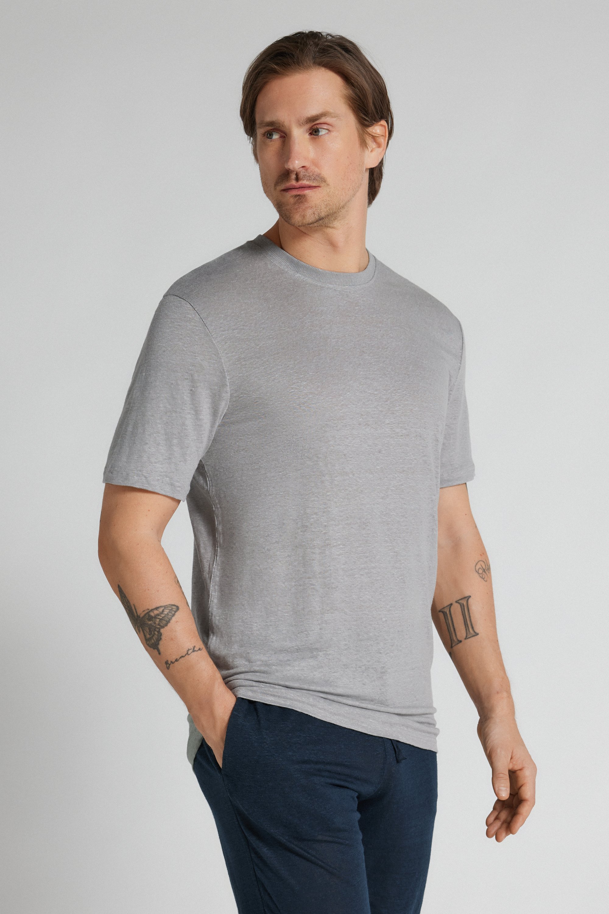 リネン Tシャツ