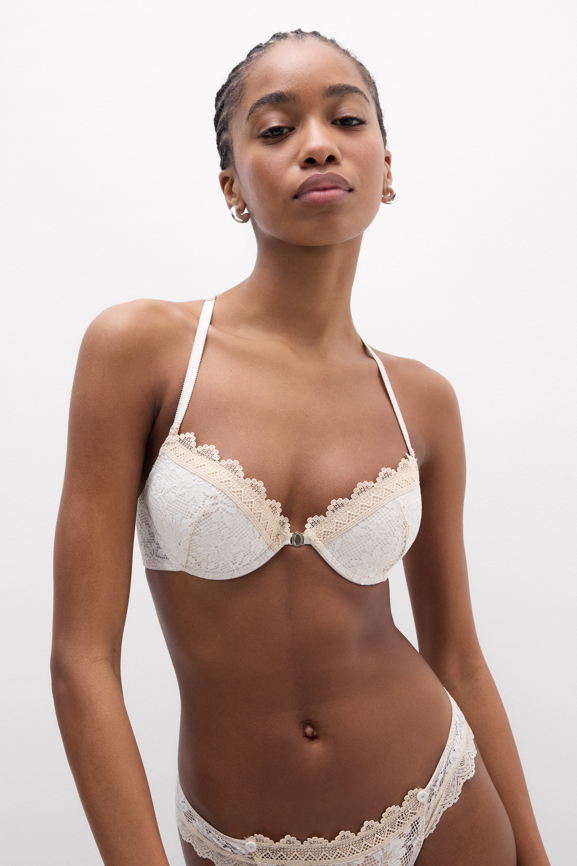 Midsummer Dream Bellissima プッシュアップブラ