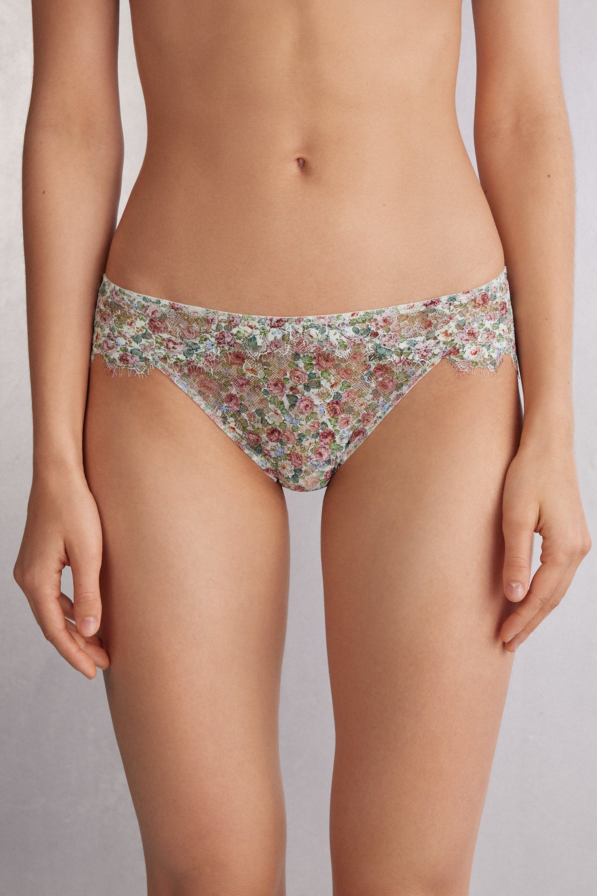 セール】Floral Romance ブラジリアン（ショーツ）｜Intimissimi