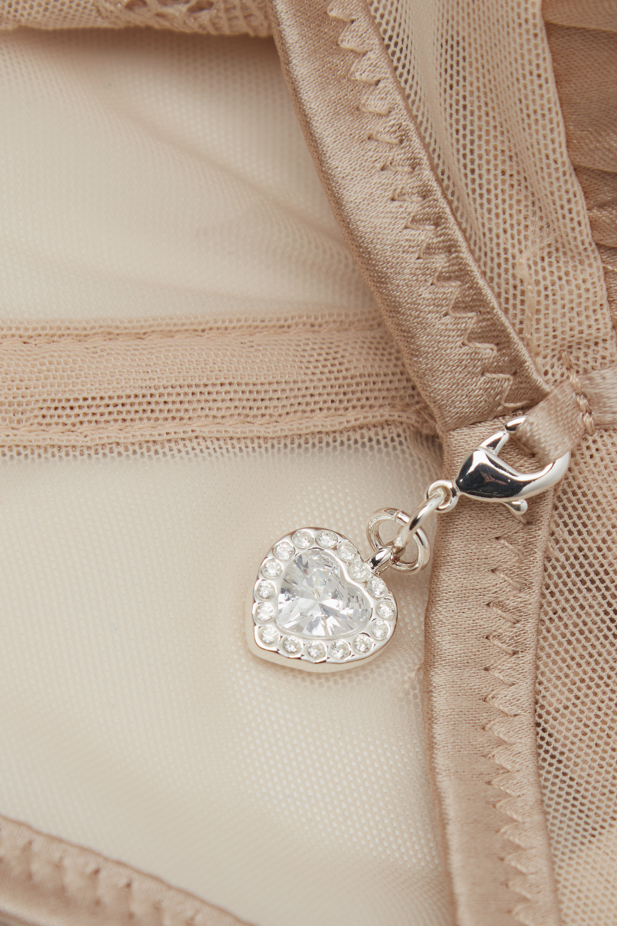 "Silky Flowers" ガーターベルト