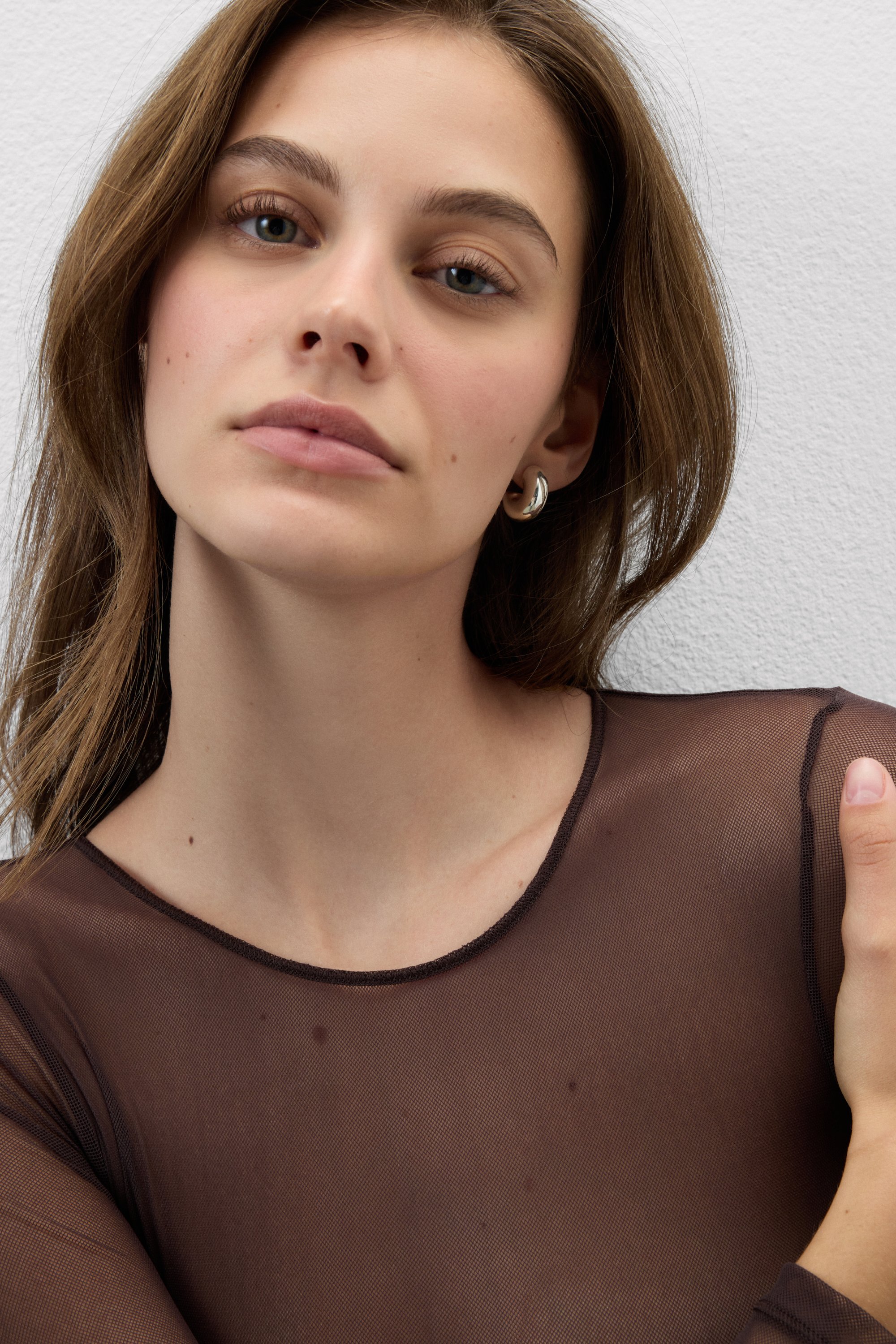 ラウンドネック チュール ボディスーツ