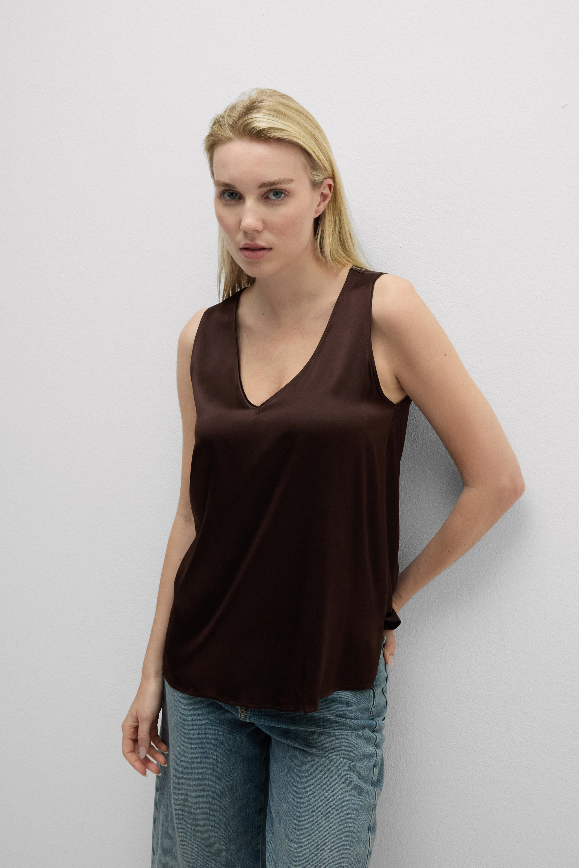 シルク Vネック タンクトップ