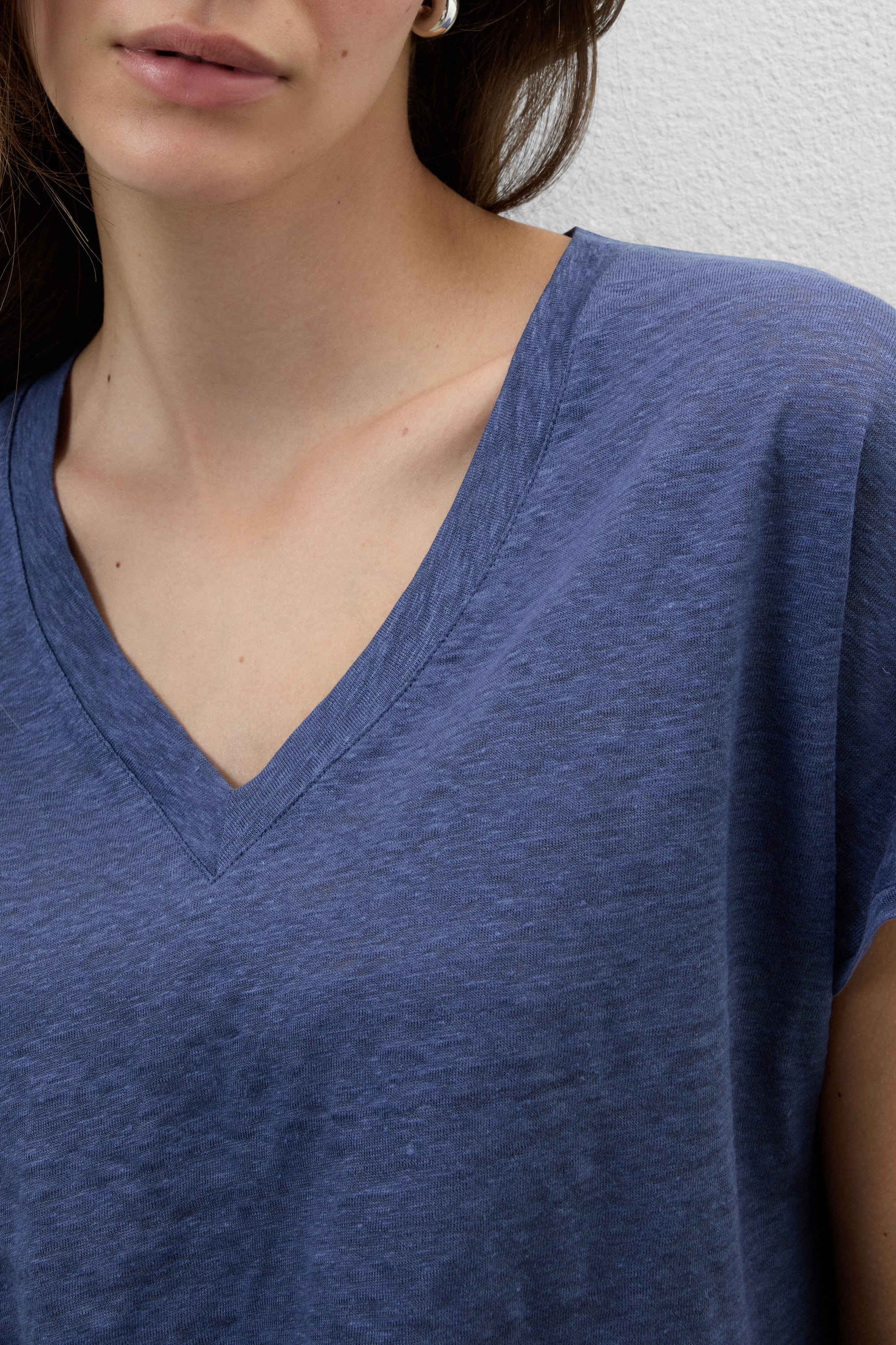 The Pure Linen リネン Vネック ショートスリーブ Tシャツ
