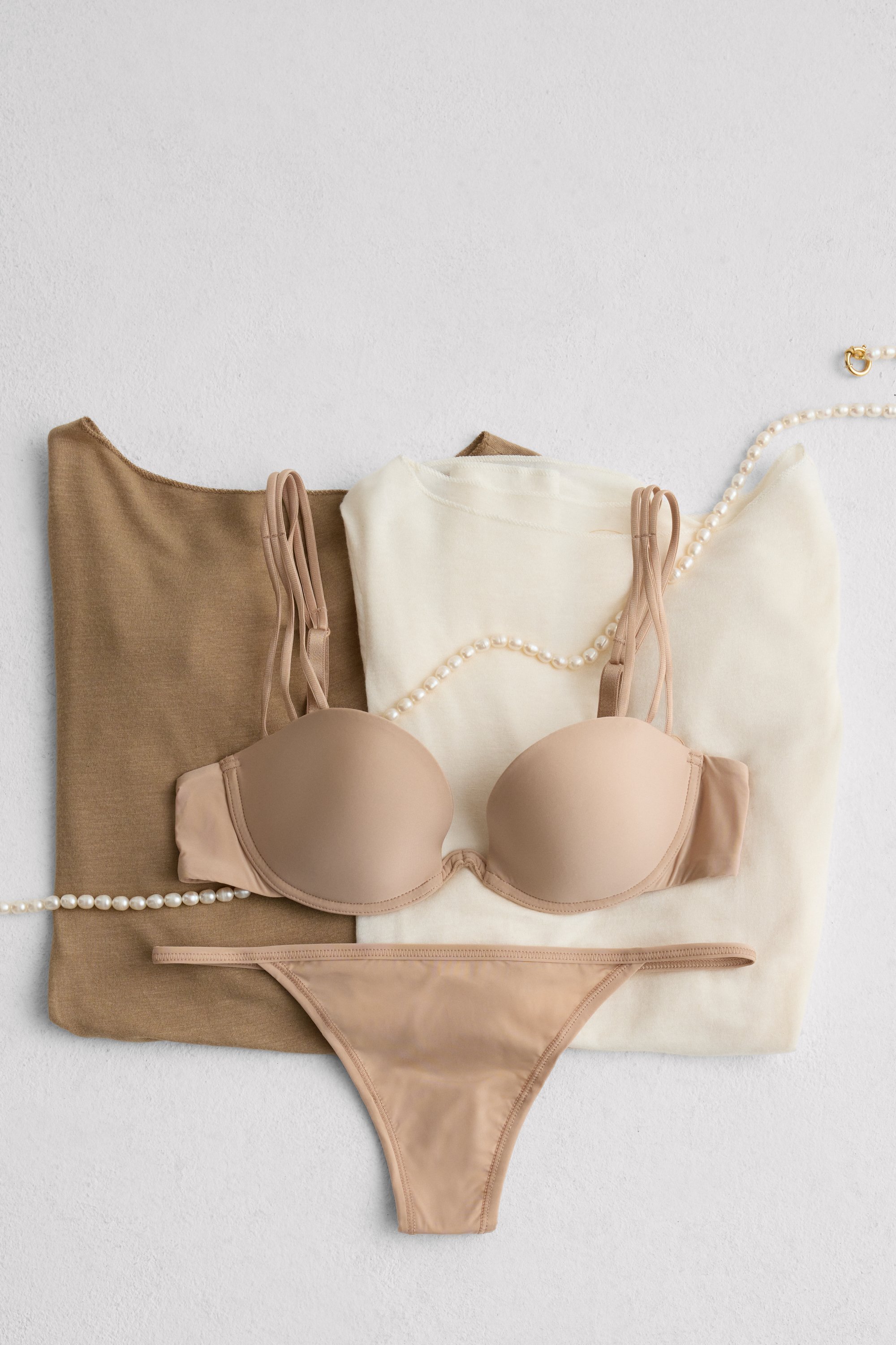 ウルトラライトマイクロファイバー Ilenia バルコネットブラ